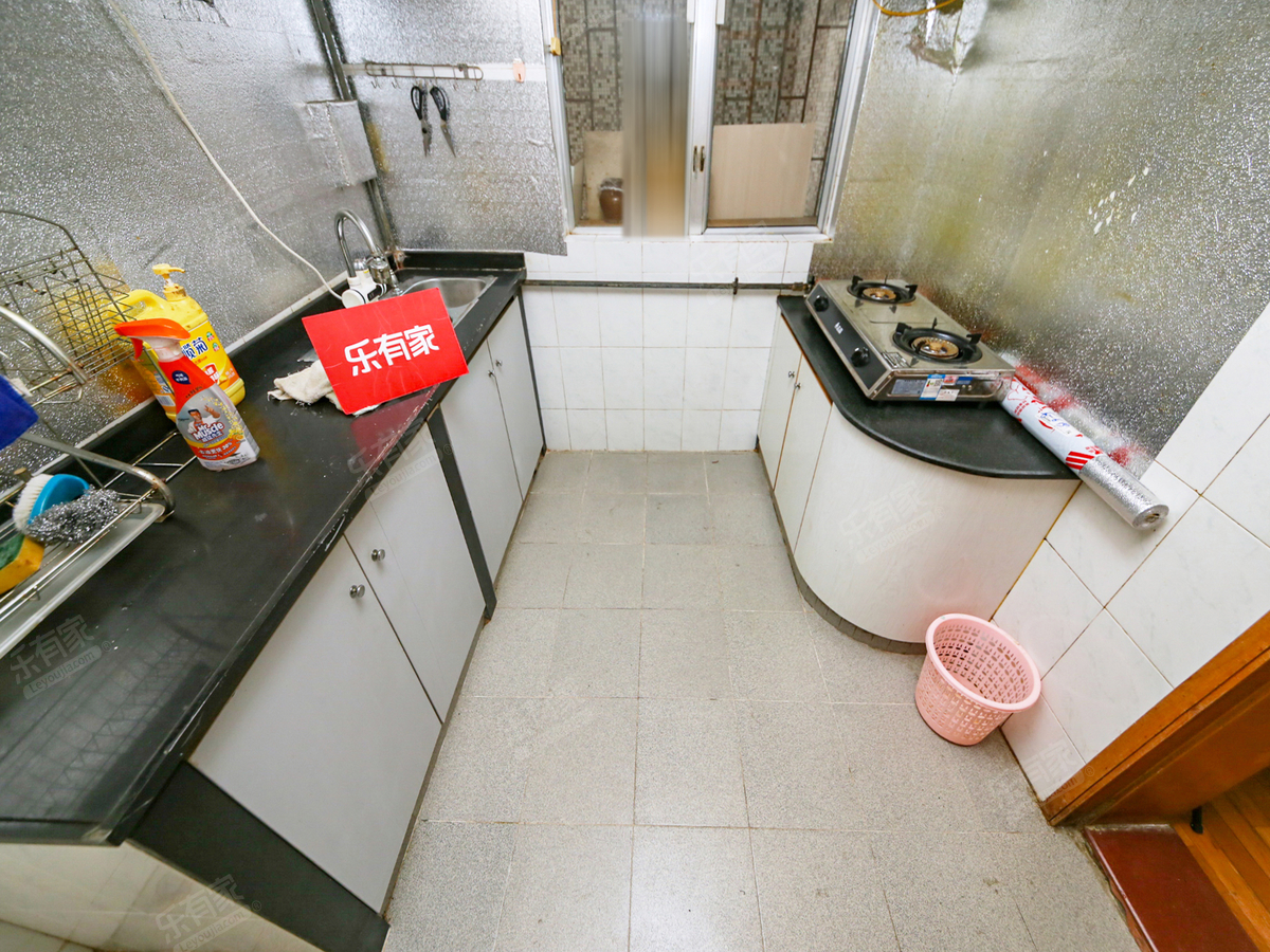 香蜜三村南向两房出售，户型方正