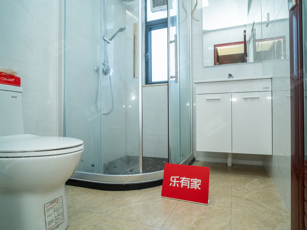 上城嘉泰厕所-2