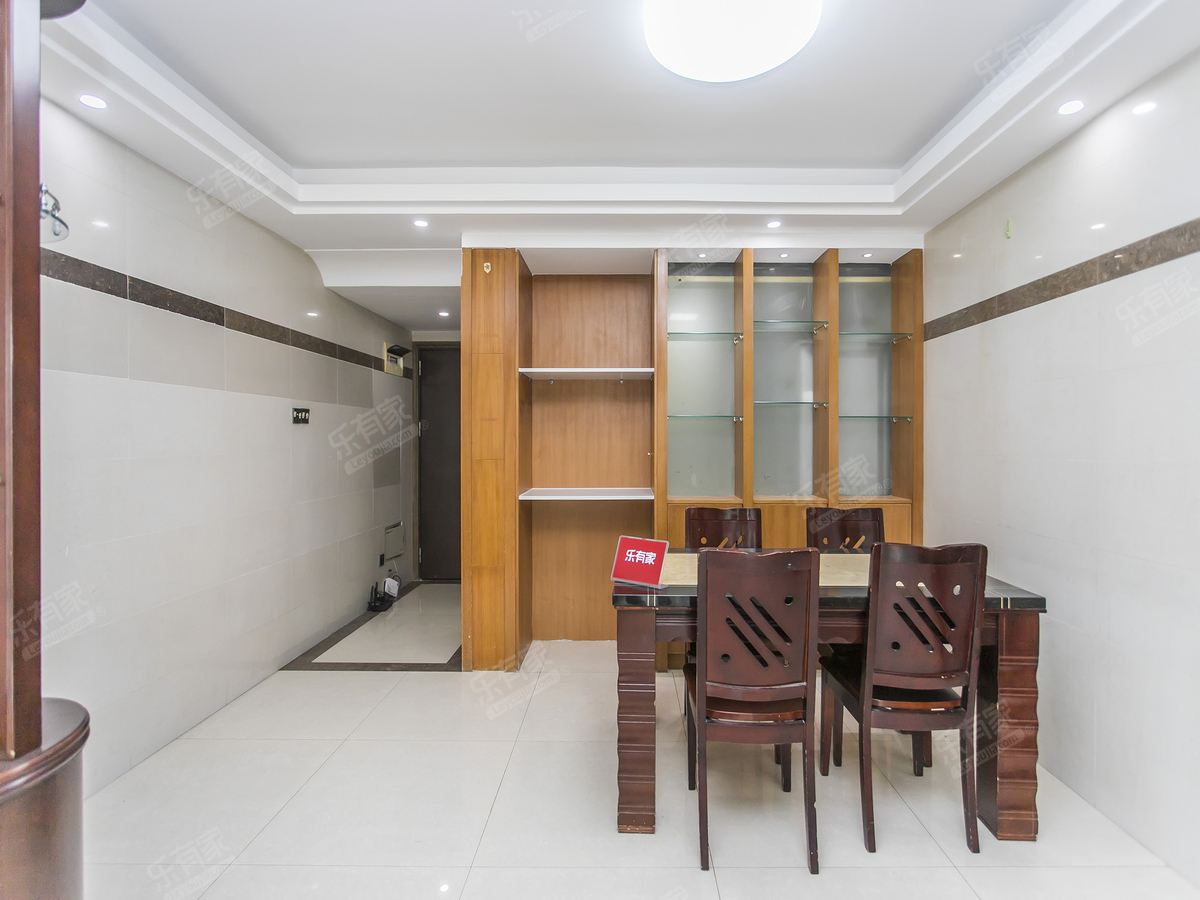 南向精装修诚意出售，原始是4，看房方便租客在住