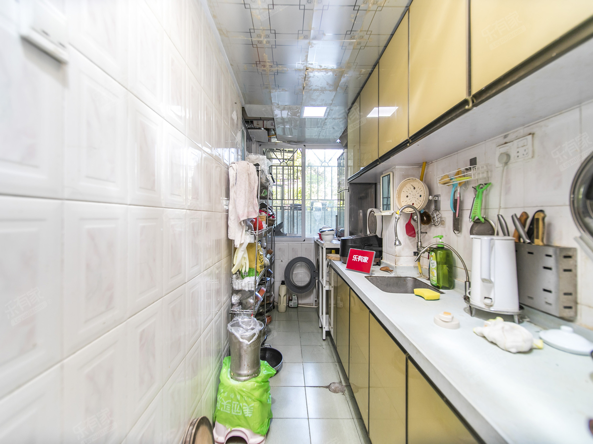 百栋花园社区，有大露台