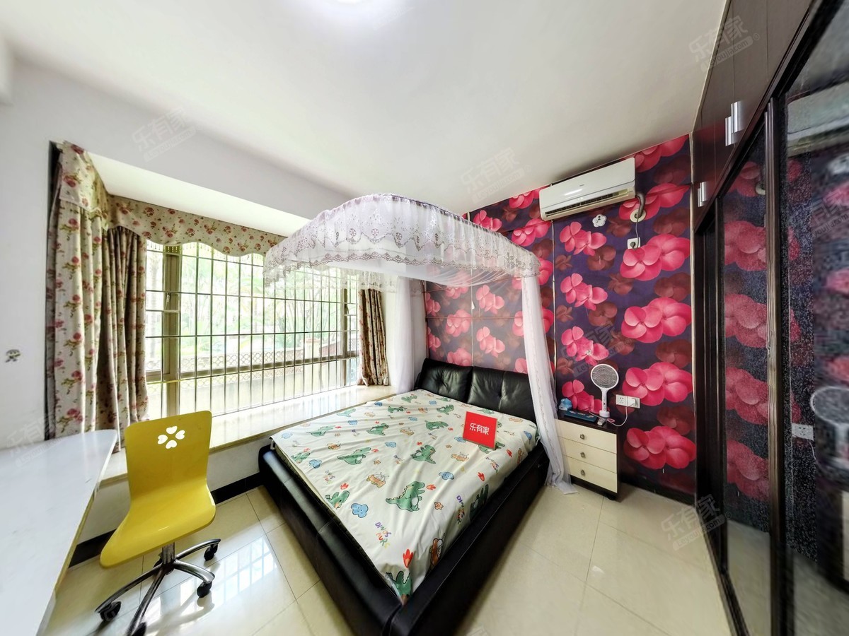 康桥花地 4房2厅2卫 127.74㎡