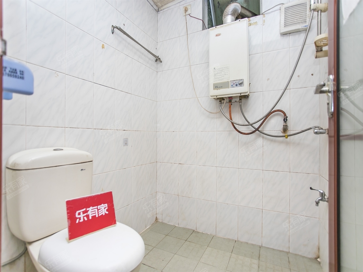 景蜜村厕所-1