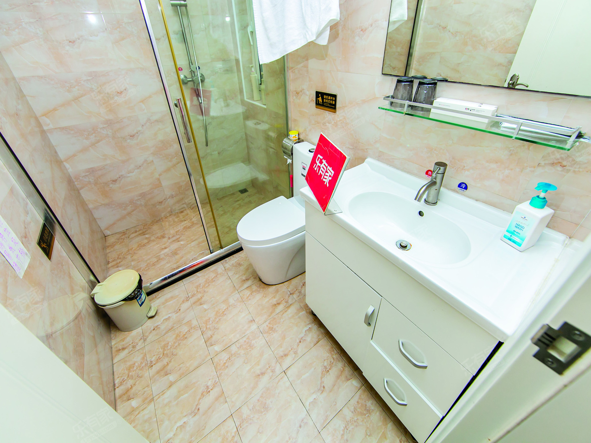 联排别墅，安静宜居，适合养老