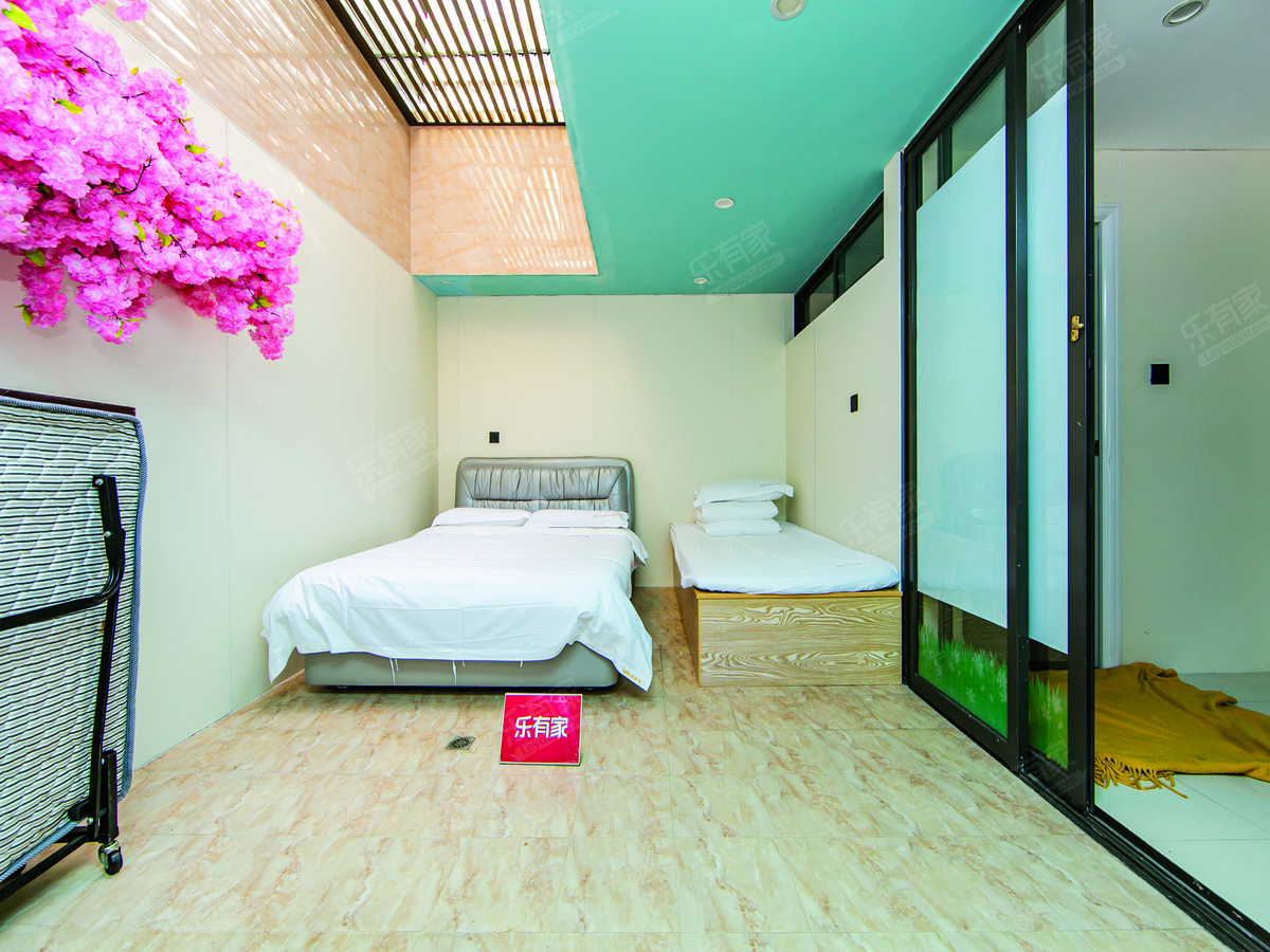 联排别墅，安静宜居，适合养老