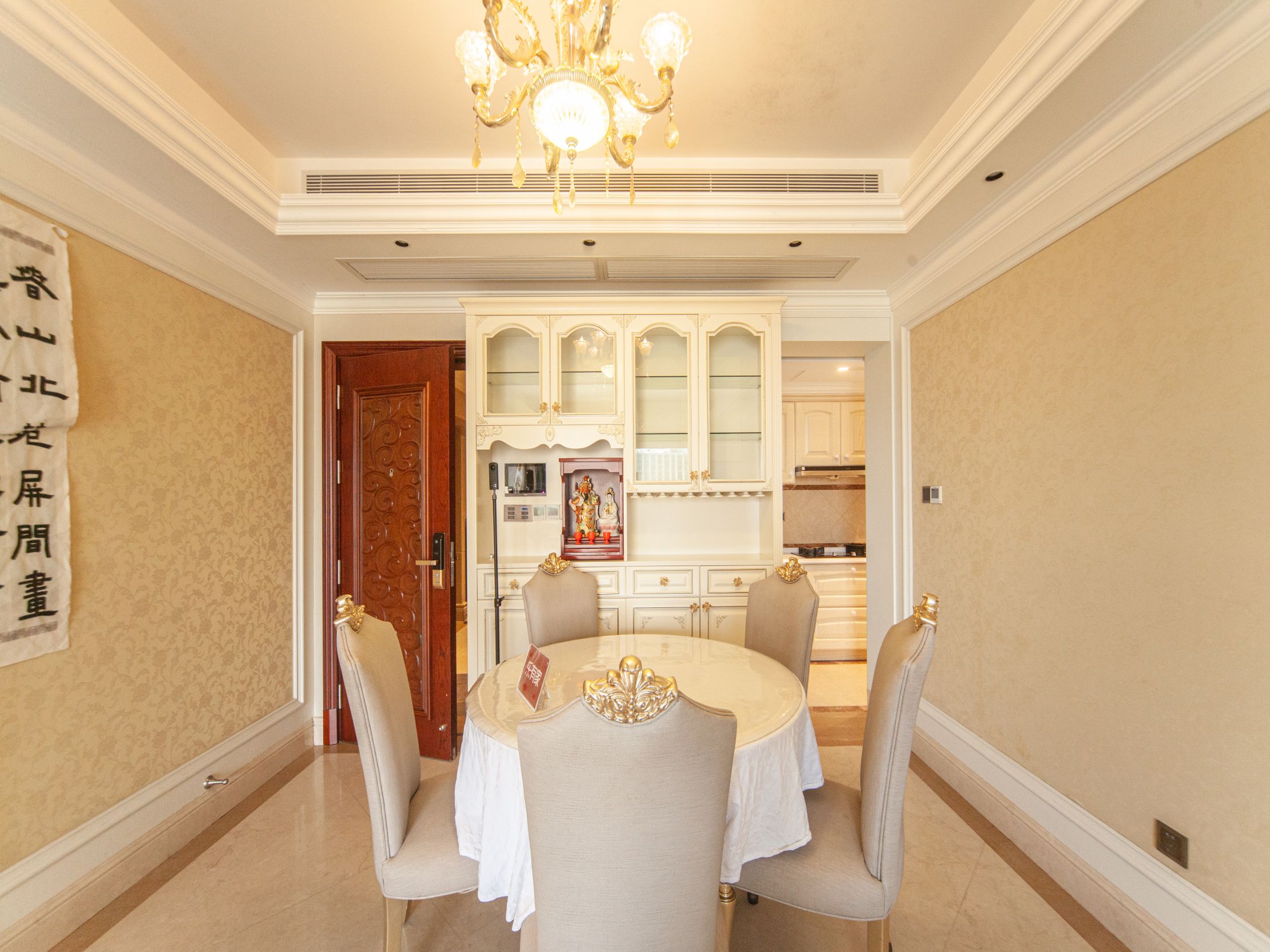 恒裕二实用大四房，高层看海