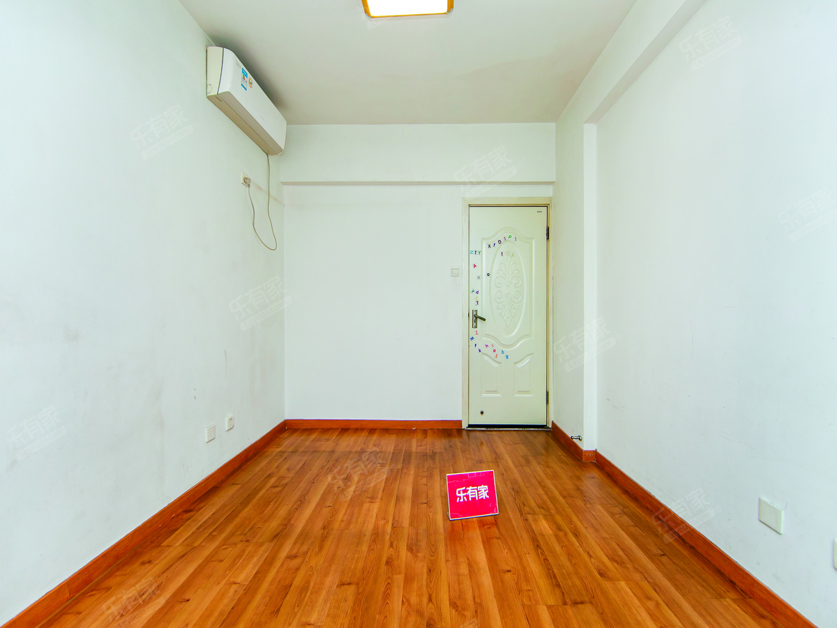 潜龙鑫茂花园，诚心出售