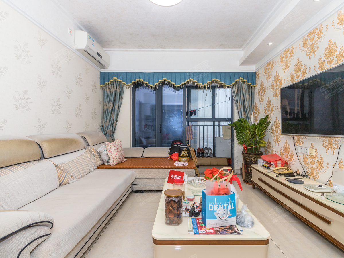 15年的次新小区，家私家电齐全，采光通风好，使用率高