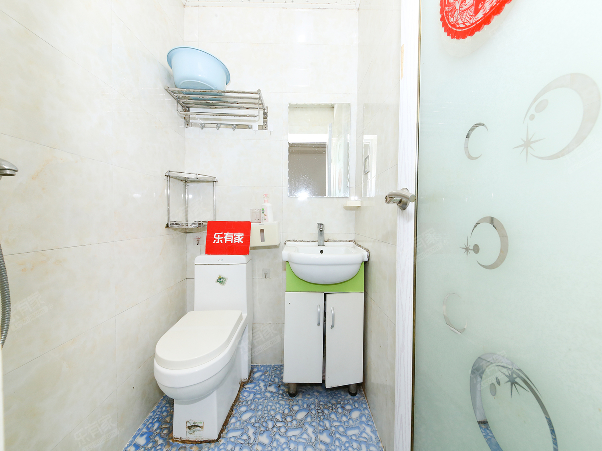 庐山花园厕所-1