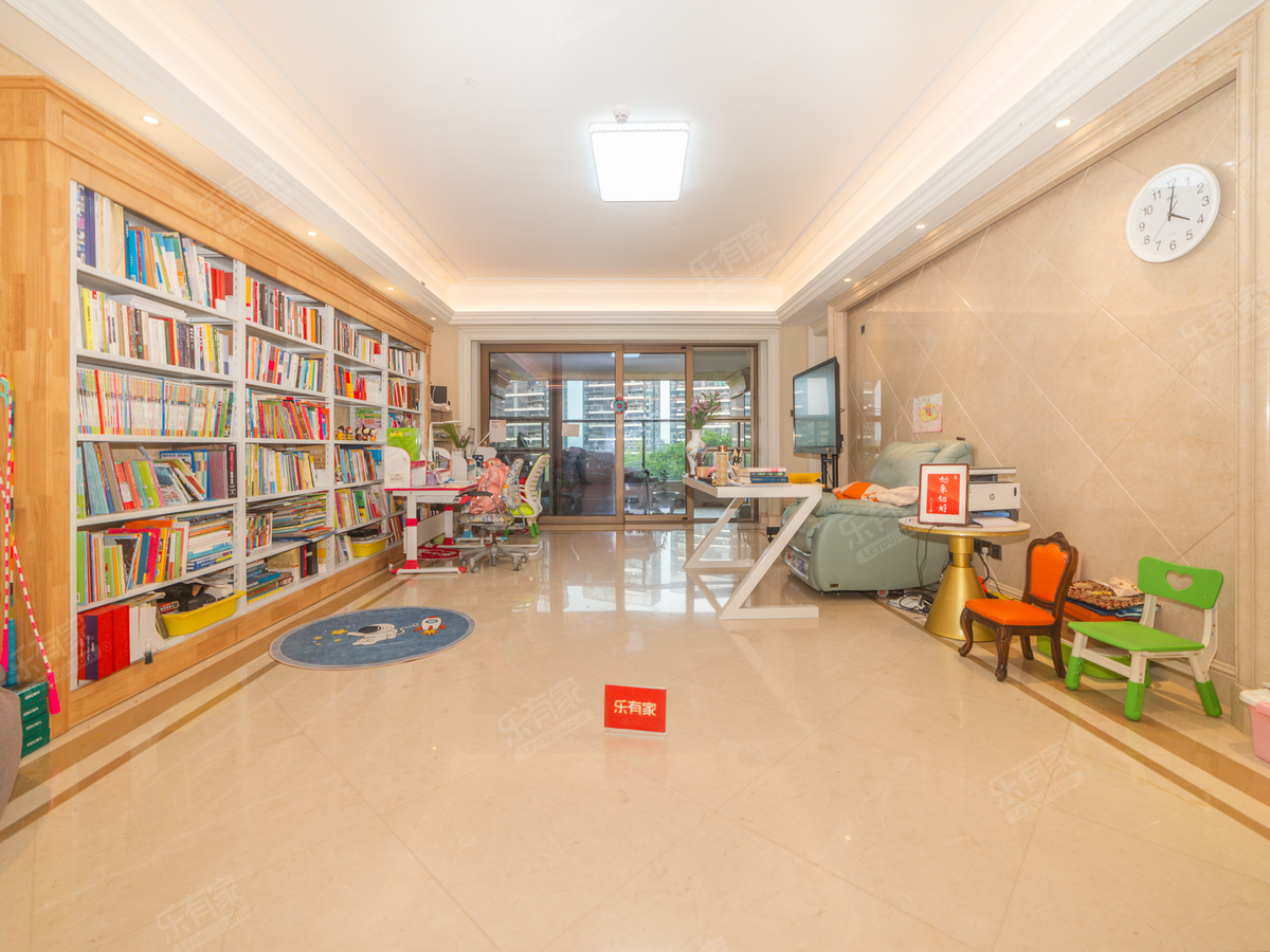恒裕滨城二期好房推荐，业主诚心出售，价格实在，可以谈。