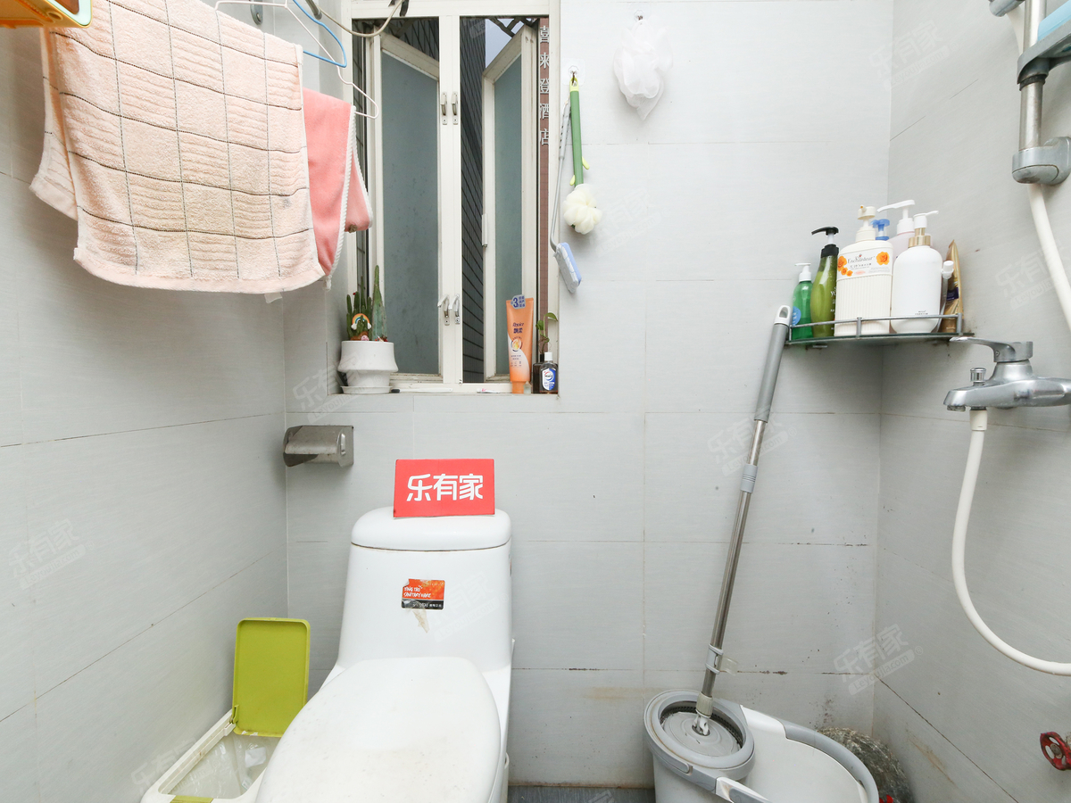 丽港湾厕所-1