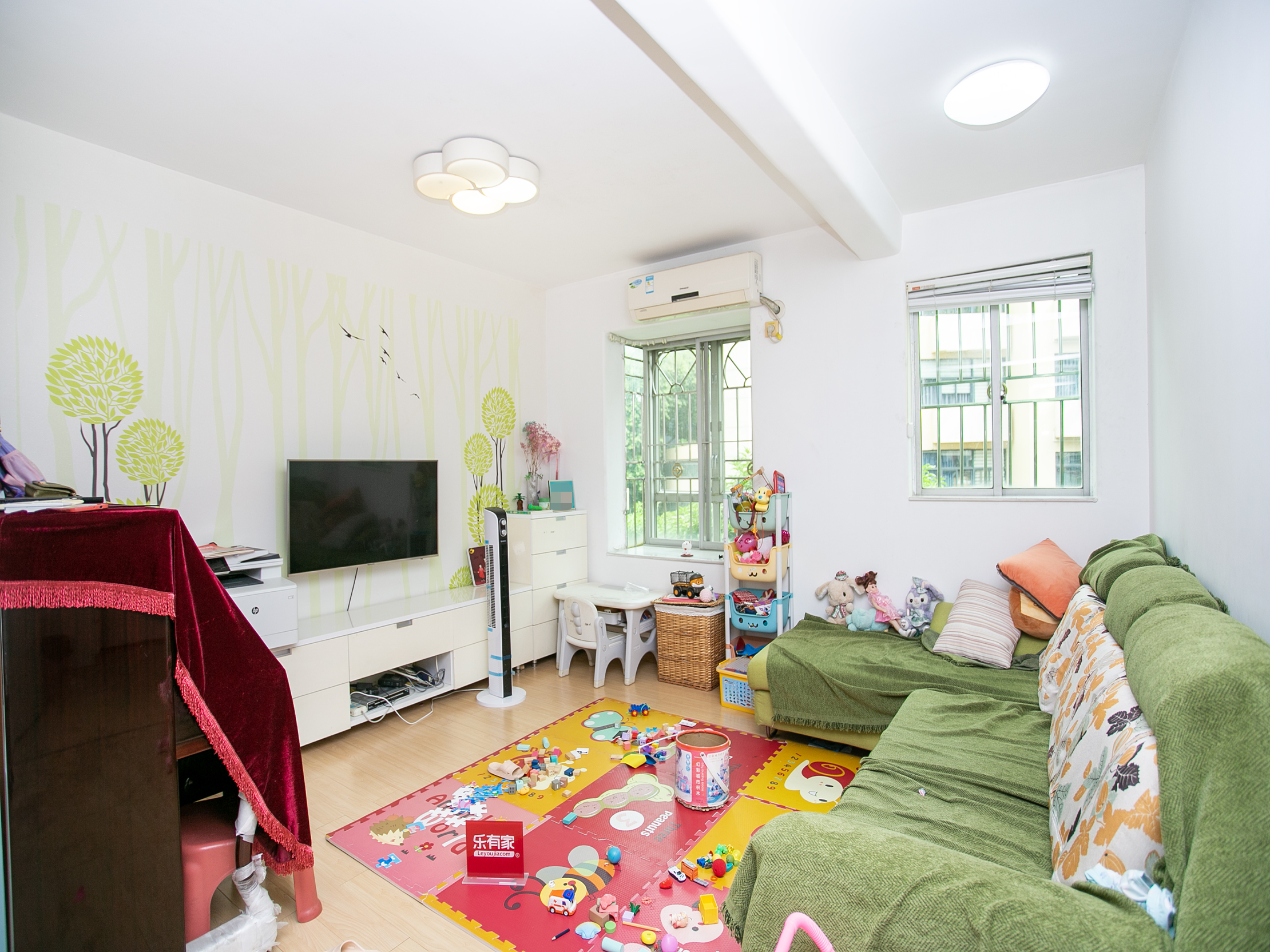 麒麟优质住宅，南北通透三室两厅，旁边大型公园，尽享自然生活。-深圳嘉庭苑二手房