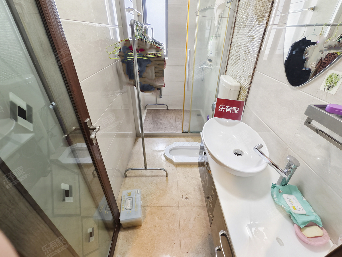 君逸世家大6房业主诚心出售