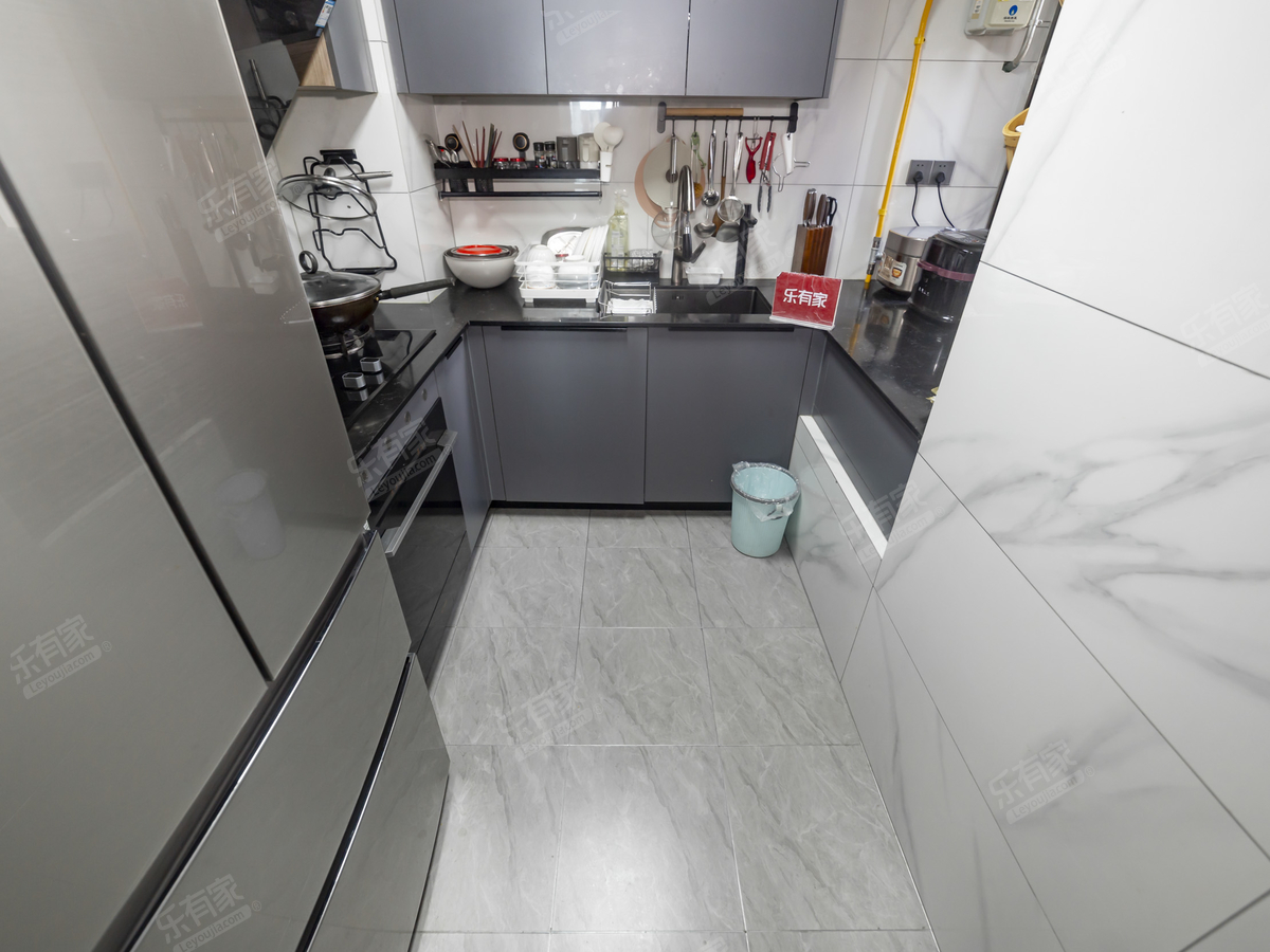 星河天地，户型好，次新小区，业主诚心。