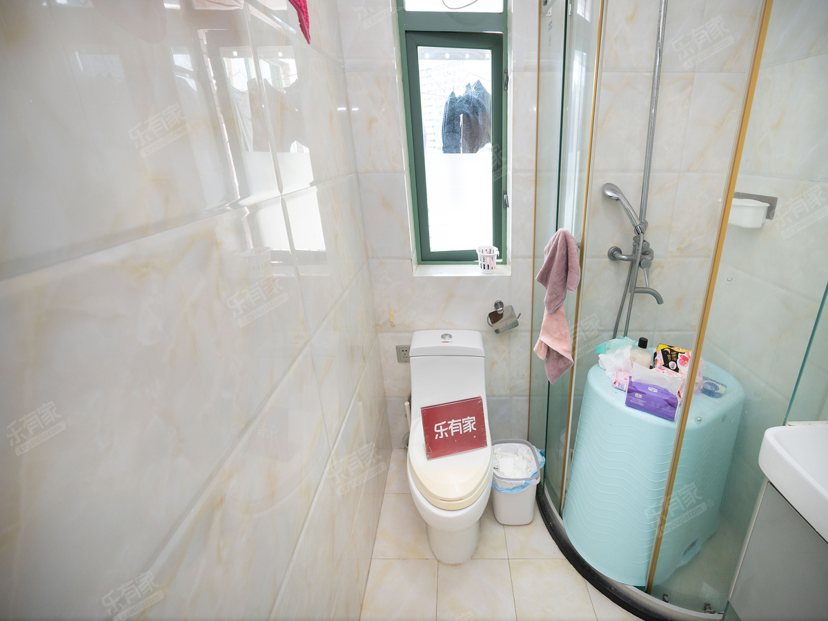 天安高尔夫花园，品质花园社区，看高尔夫景观，四地铁口环绕。