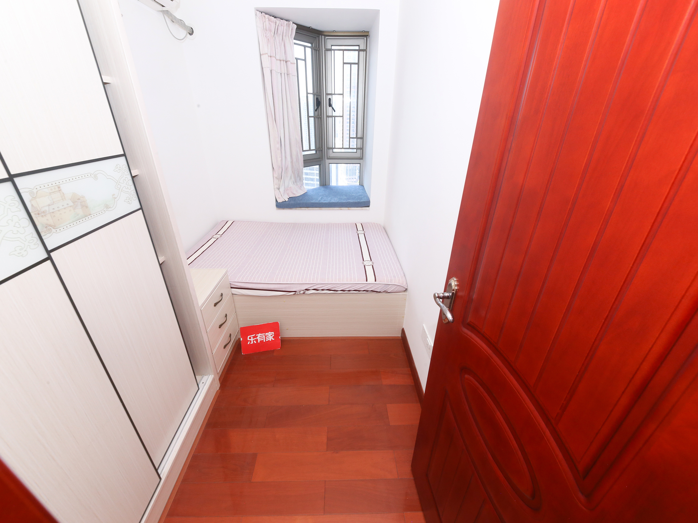 户型简介：房子户型方正，楼层高，采光通风好。