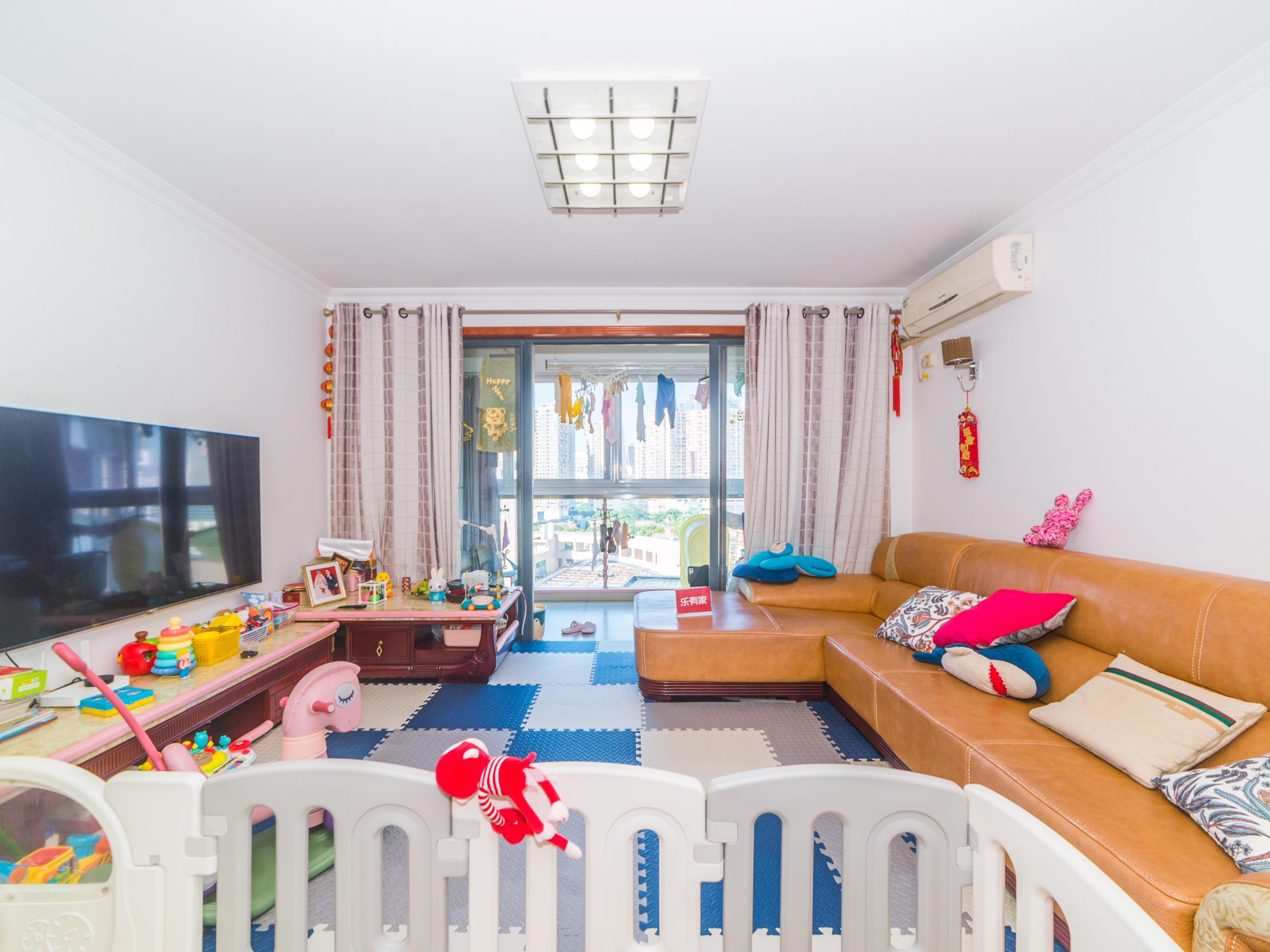 西海湾花园精装2室2厅71.38m²