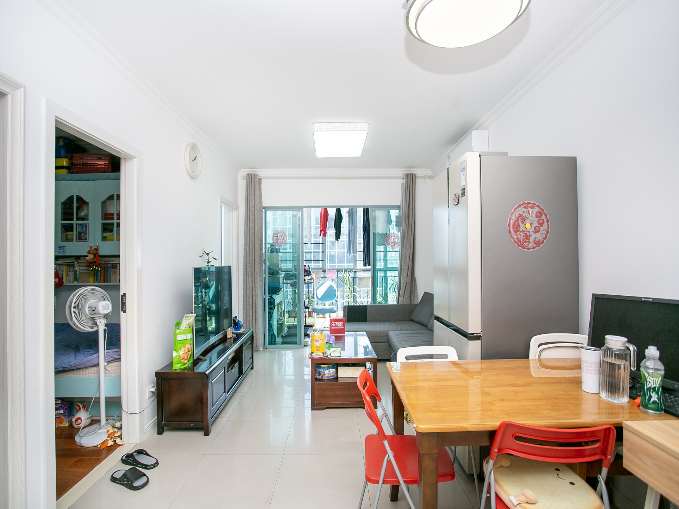 现代城华庭高层东南两房，诚心出售！