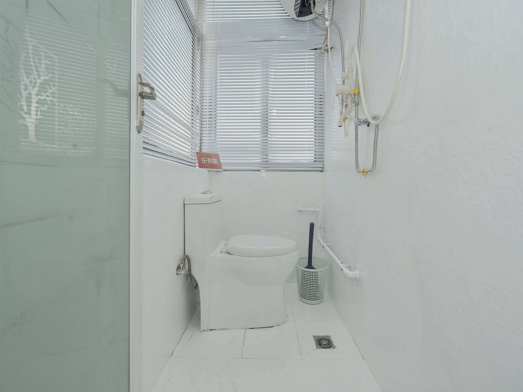 福中福商业城精装两房，业主诚心卖，看房提前约。