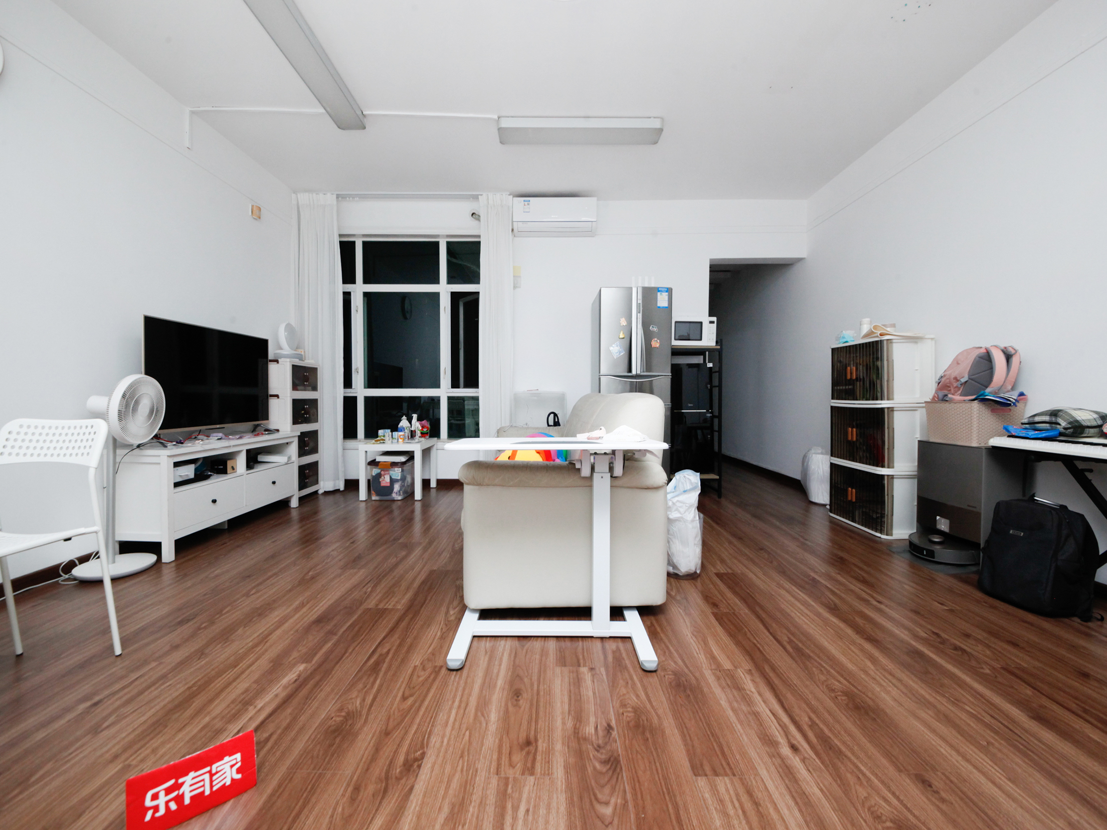 名津广场西普装2室2厅77.09m²）