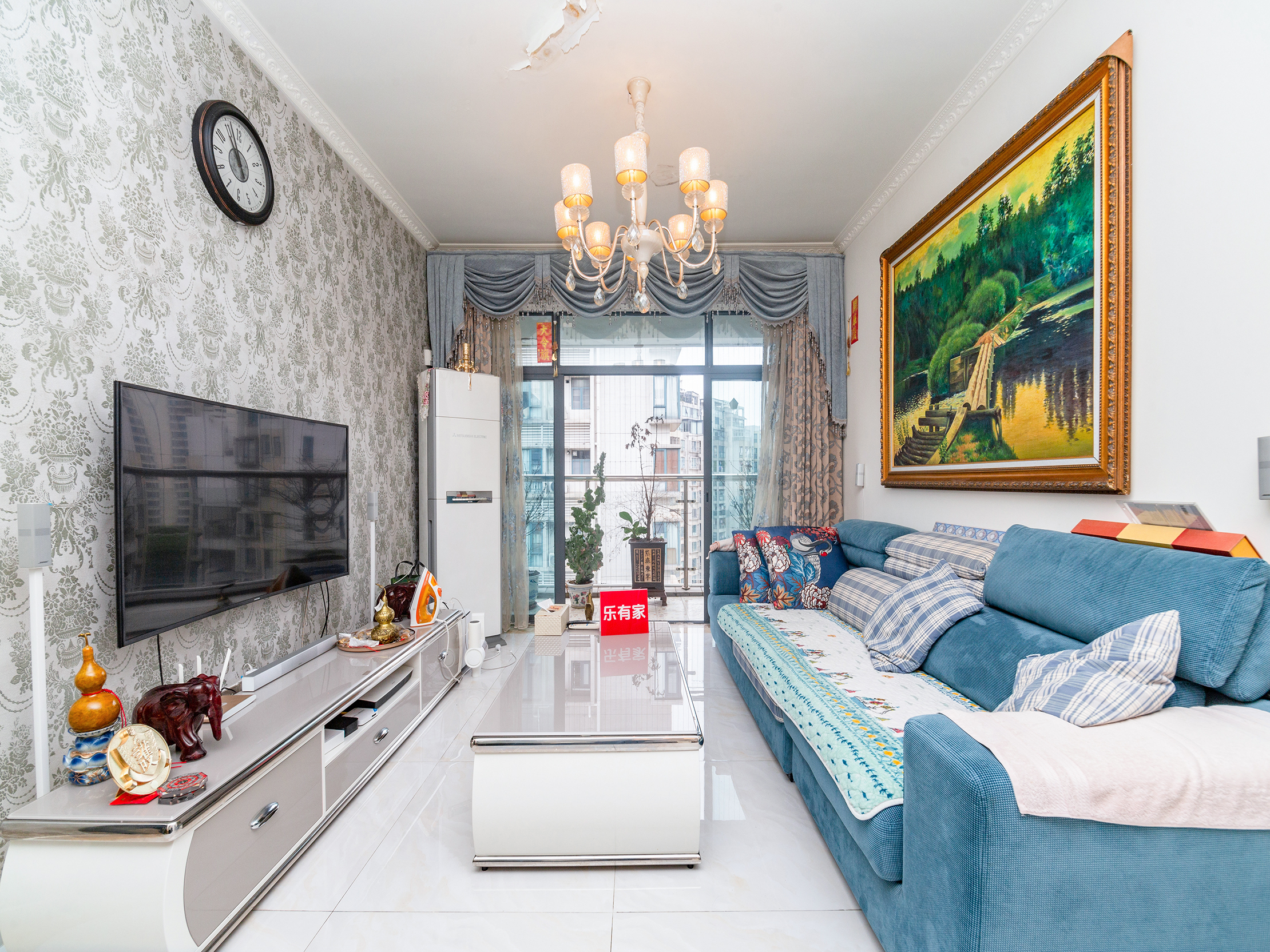 大阳台采光良好的房子