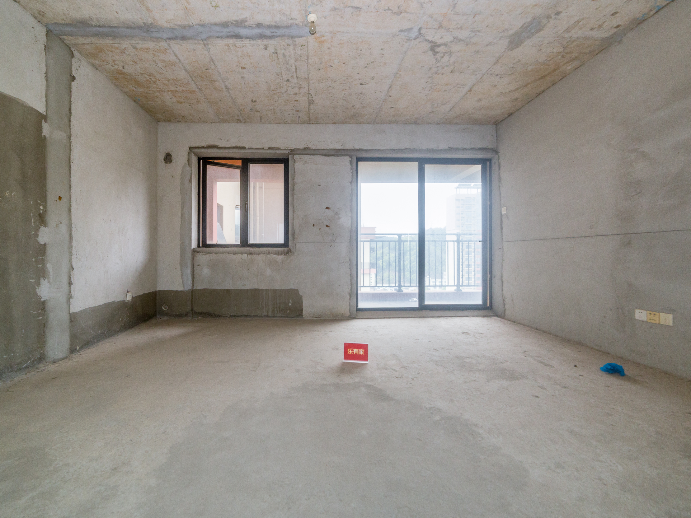 鸿威的森林 4房2厅2卫 144.12㎡-深圳鸿威的森林二手房