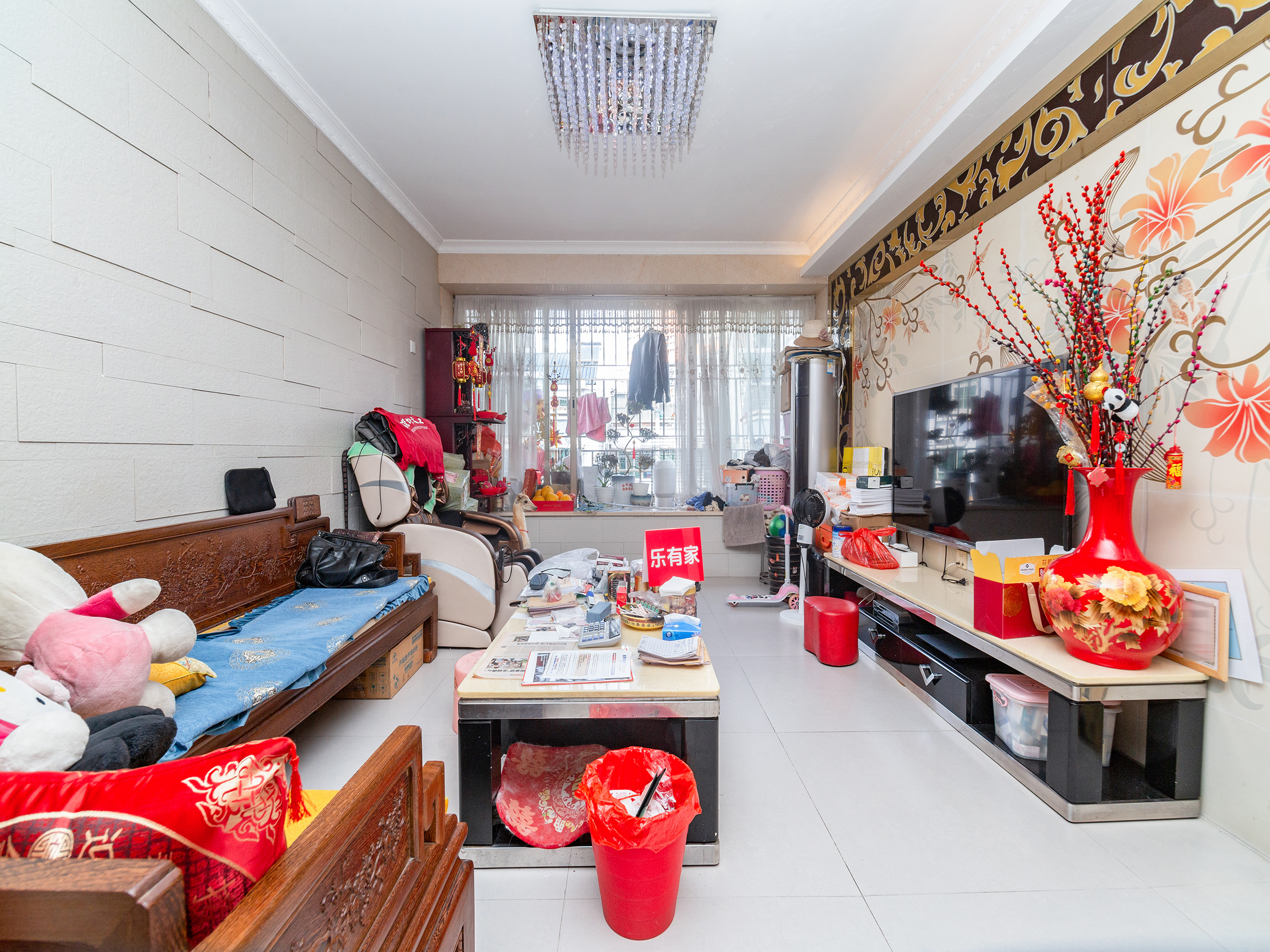 业主诚心出售，顶楼双层大复式光线好，户型方正，实用面积大