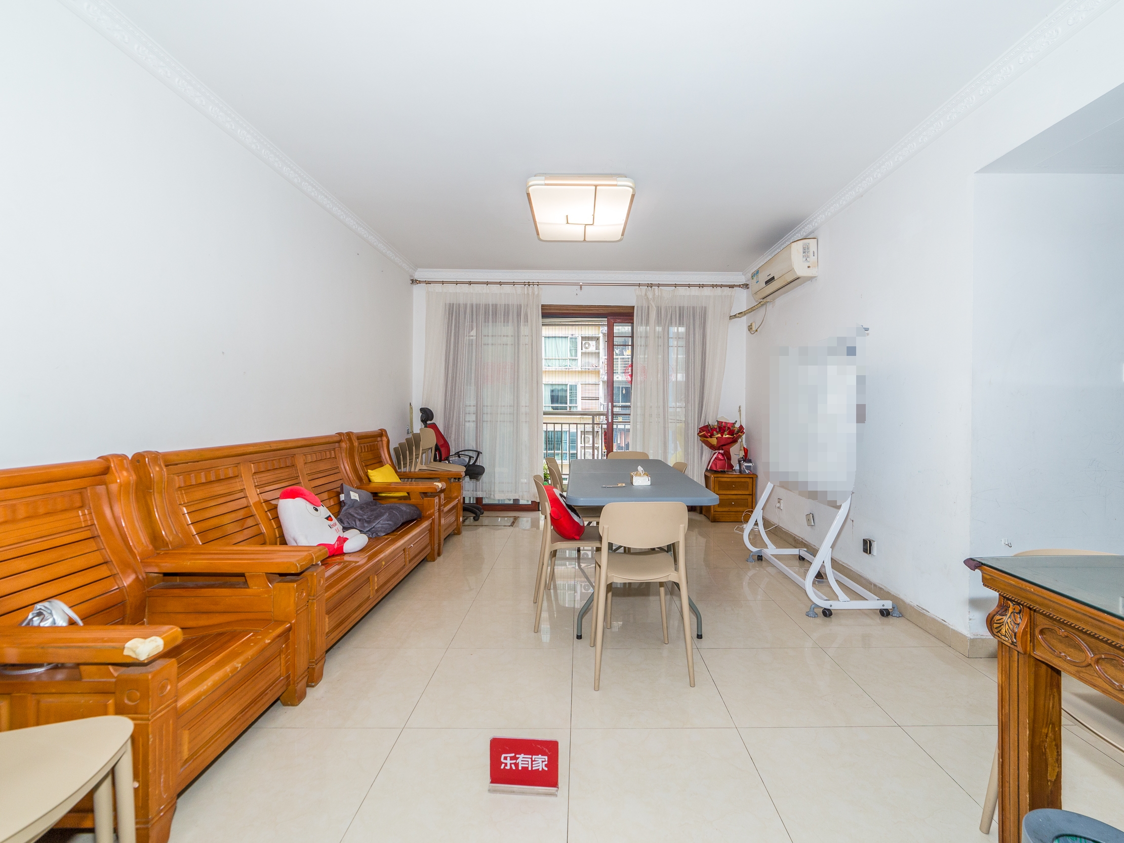 舒适宜居的3室住宅，尽享便利生活-深圳叠翠新峰租房