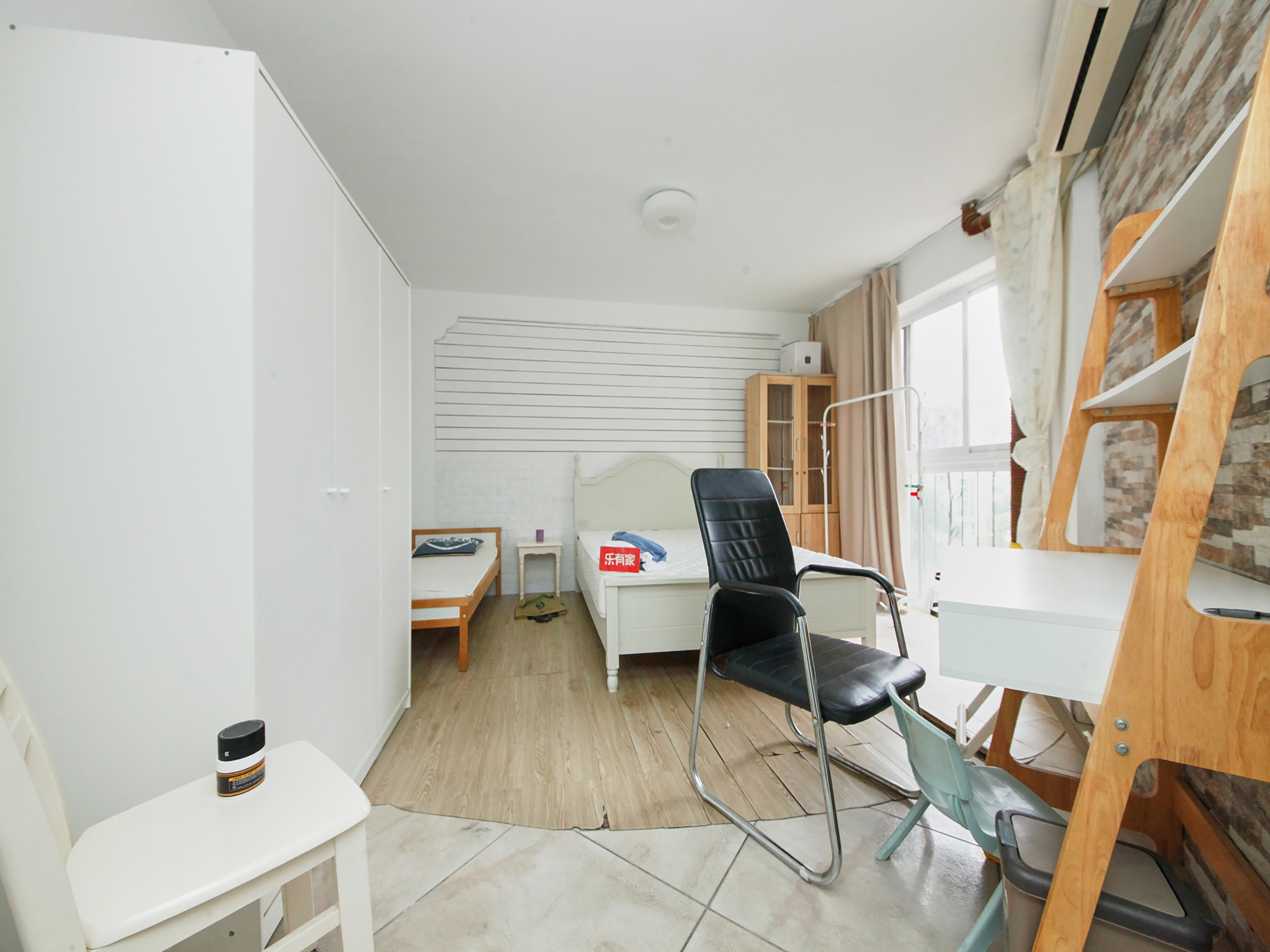 高品质小区，业主急卖，价格好商量