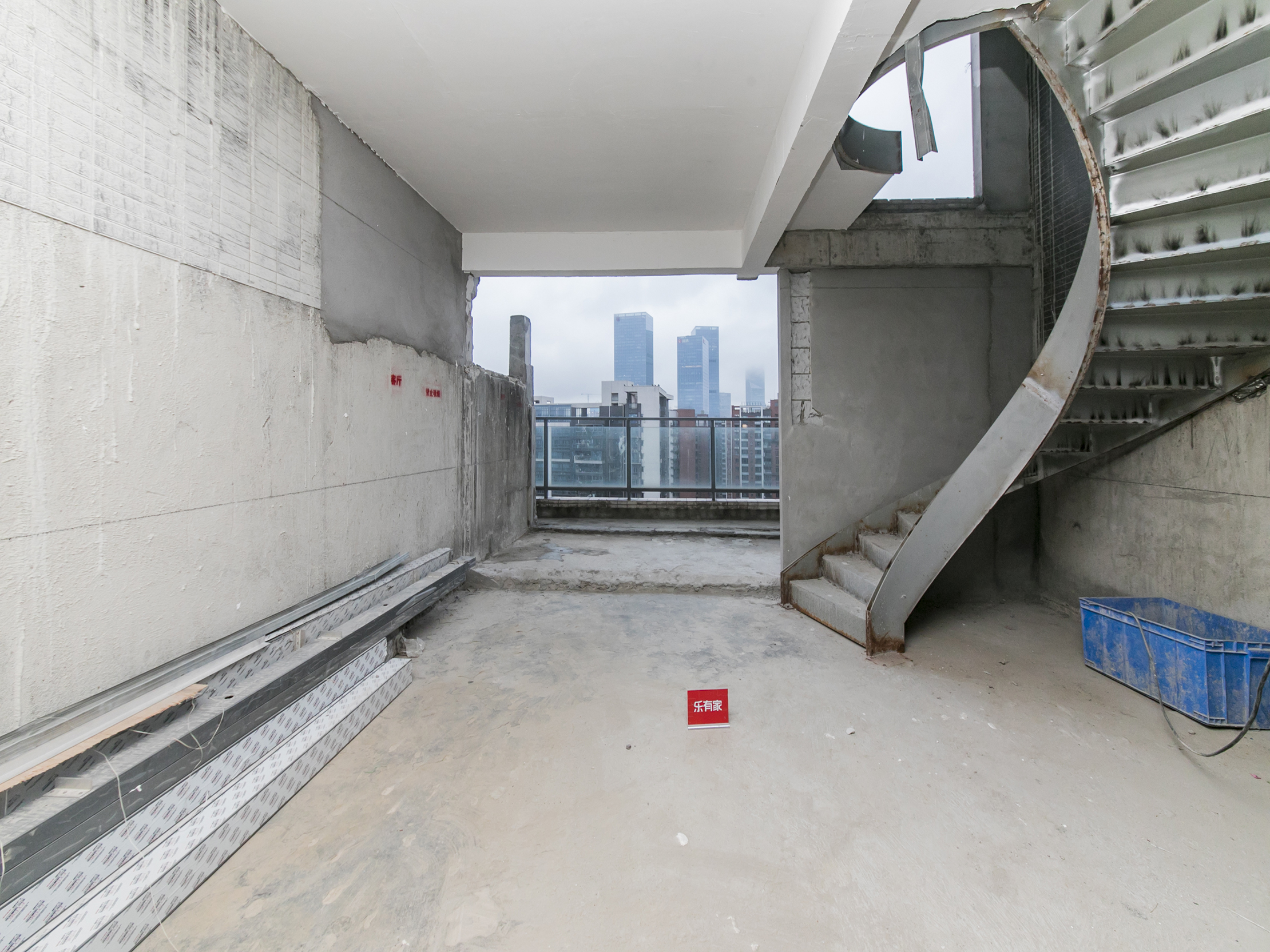 深圳北站旁水榭春天五期复式出售