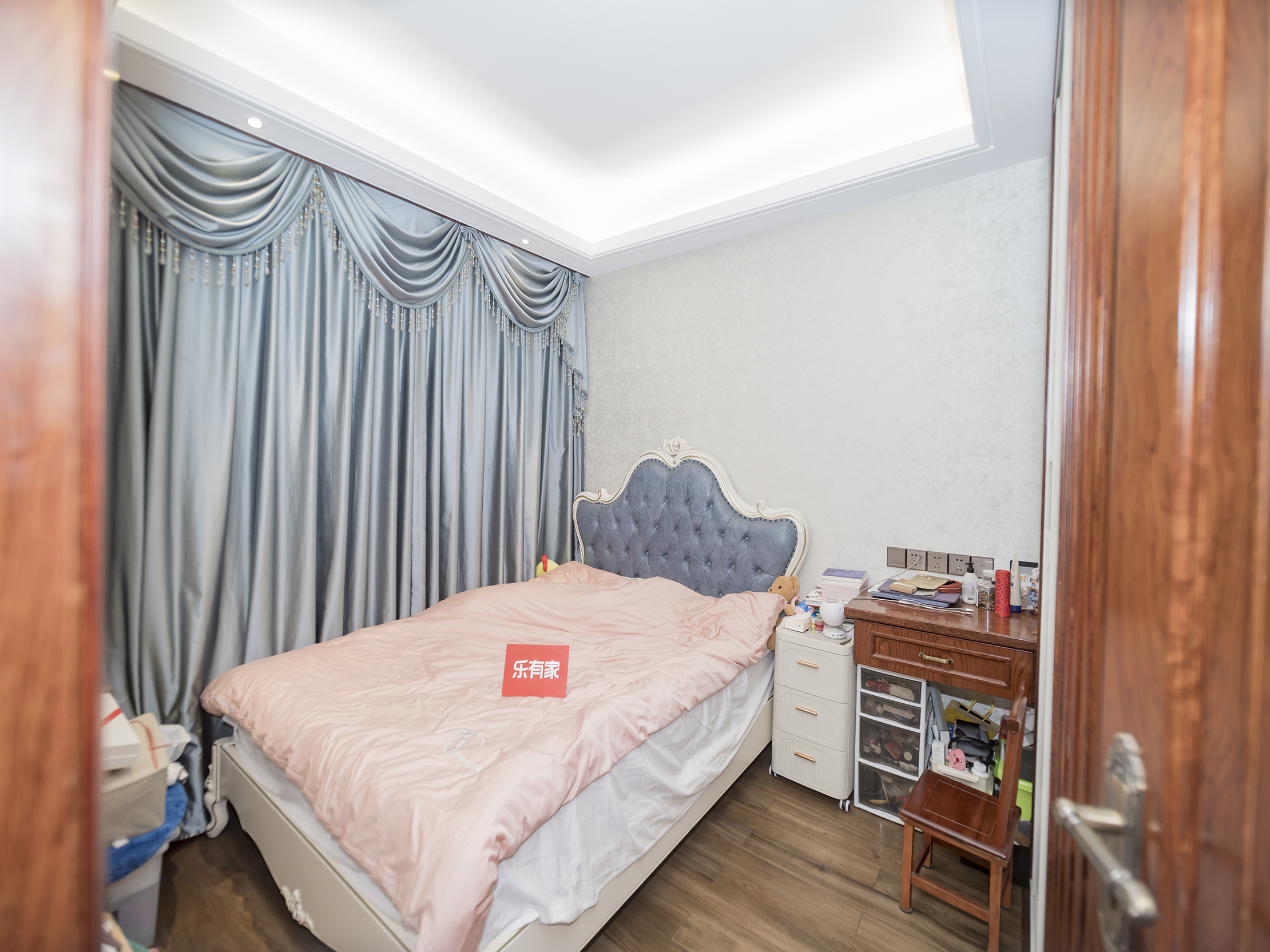 万象汇旁，百鸽笼地铁口小区，南北通大户型！