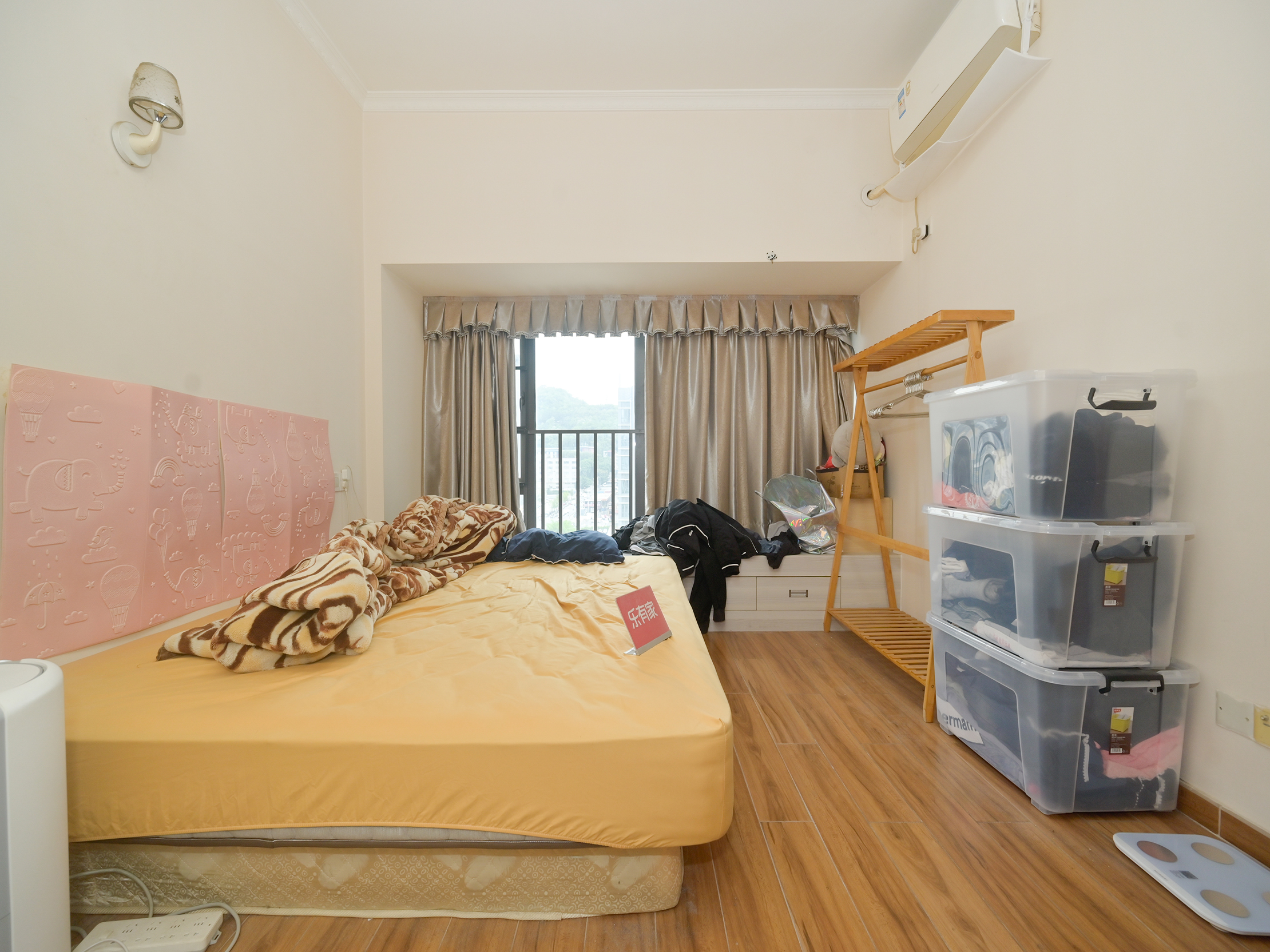 业主诚心出售！看房比较方便！