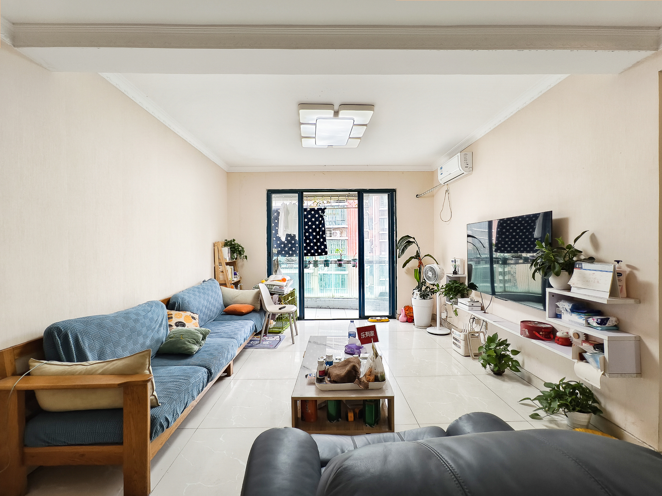 小区安静住家舒适，户型也不错