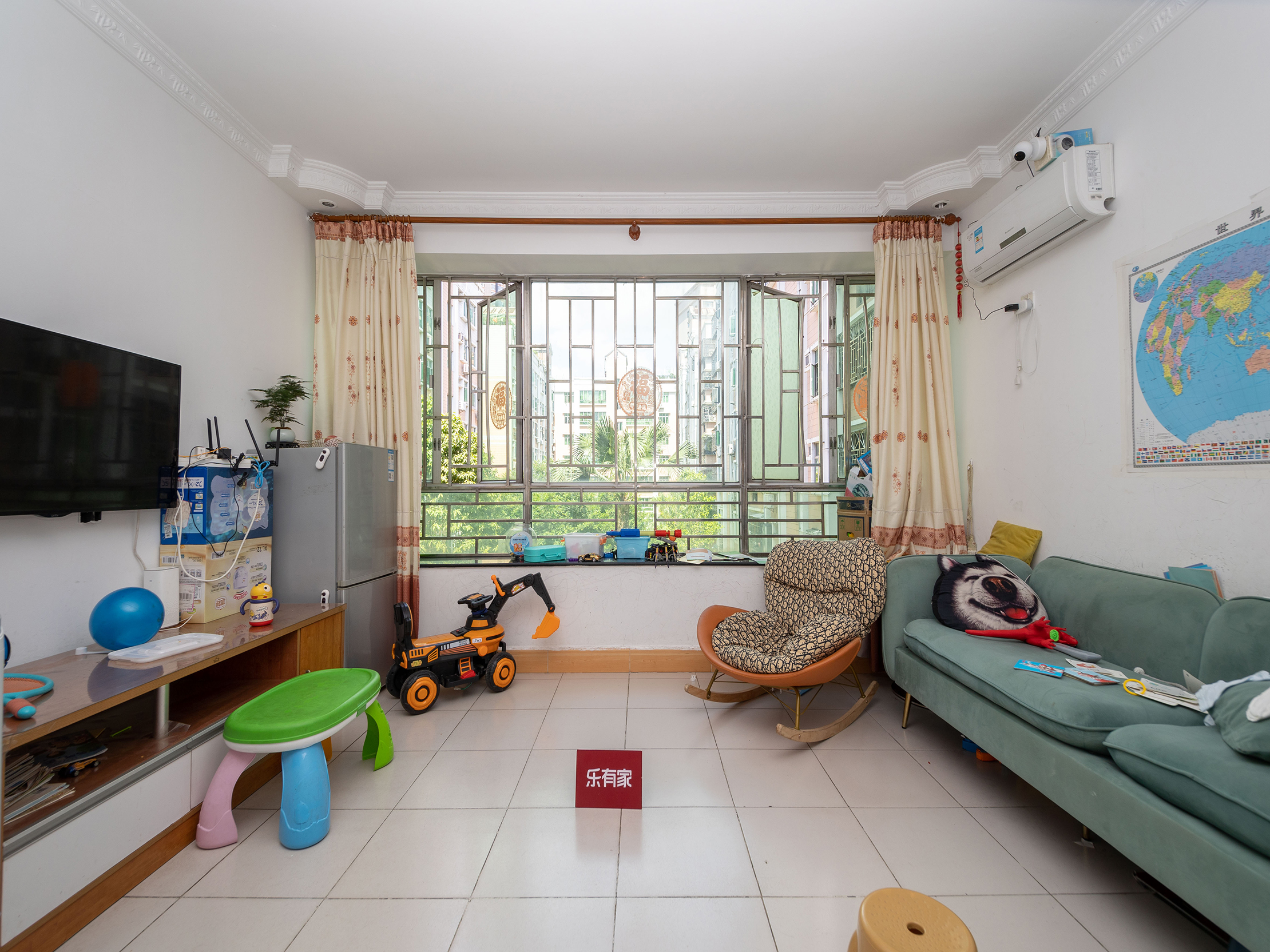 阳光翠园东普装2室2厅63.06m²