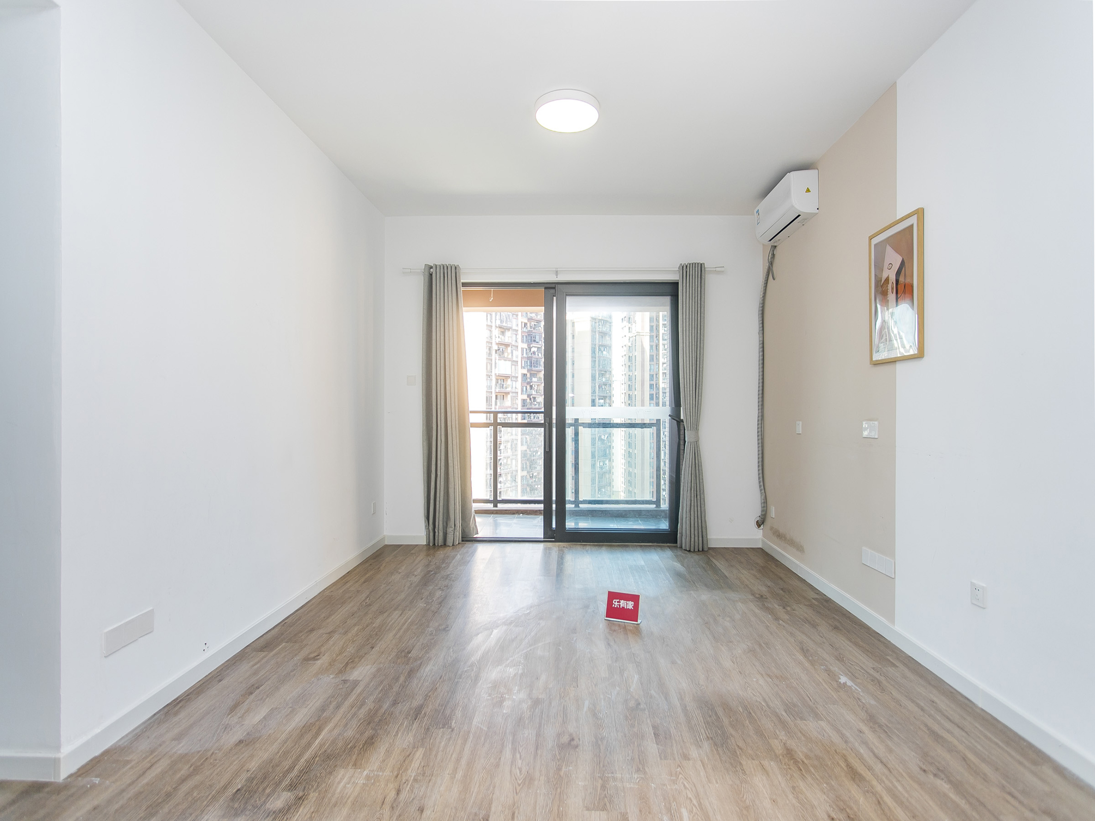 深实验大三房，空置随时可看房。