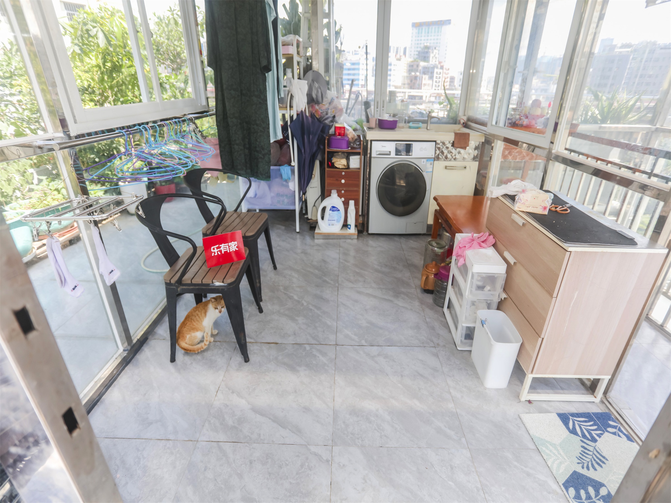 顶层三层复式，私家露台花园，田园生活