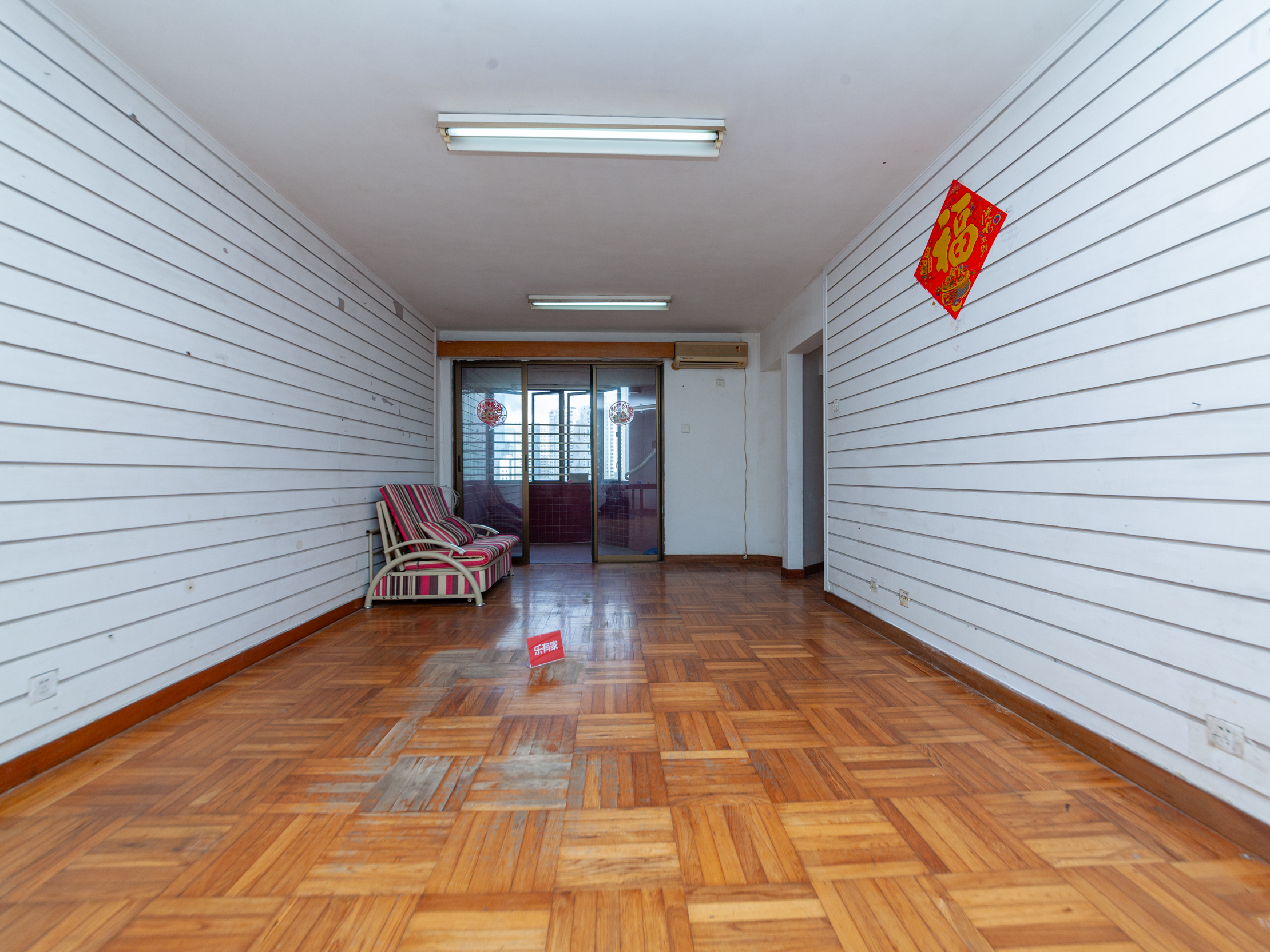 城芯优选！中银花园84.79㎡灵动两居，客厅带阳台采光好-深圳中银花园二手房