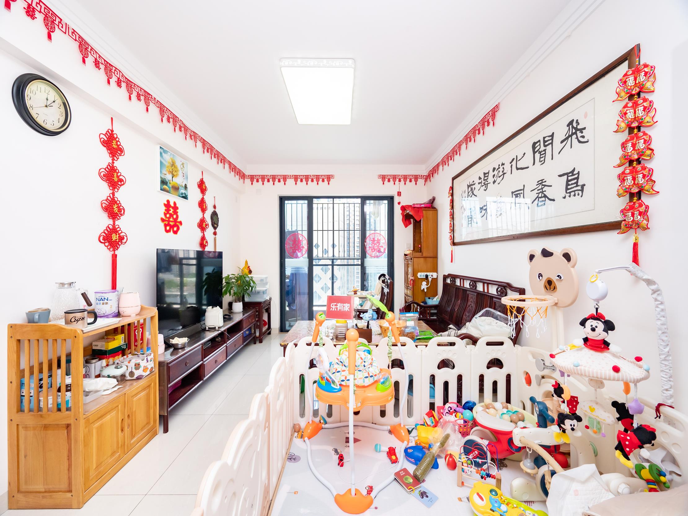 倚龙华庭大四房，品质居住之选-佛山倚龙华庭二手房