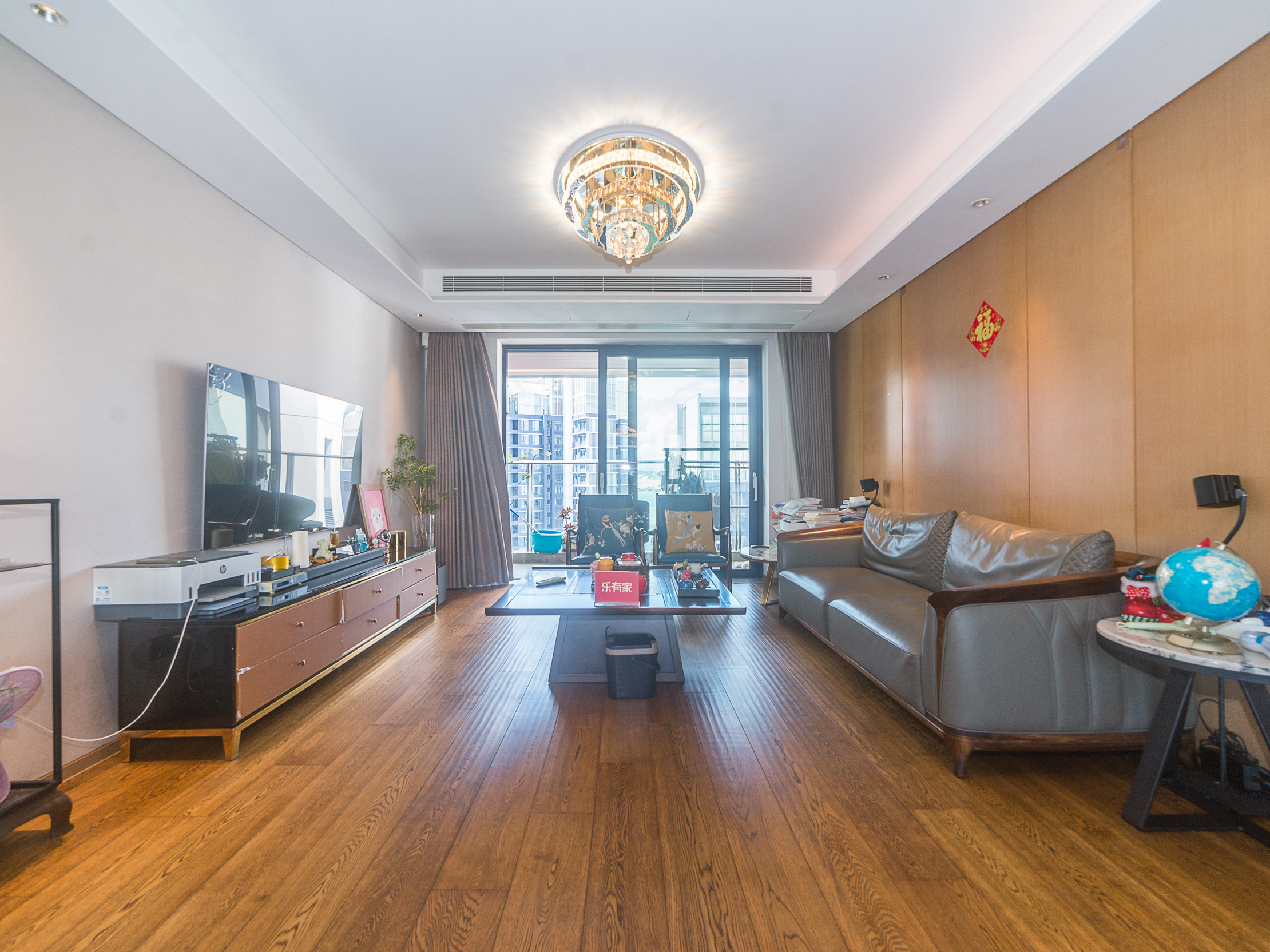 户型方正，使用率高，厅出阳台通透凉爽