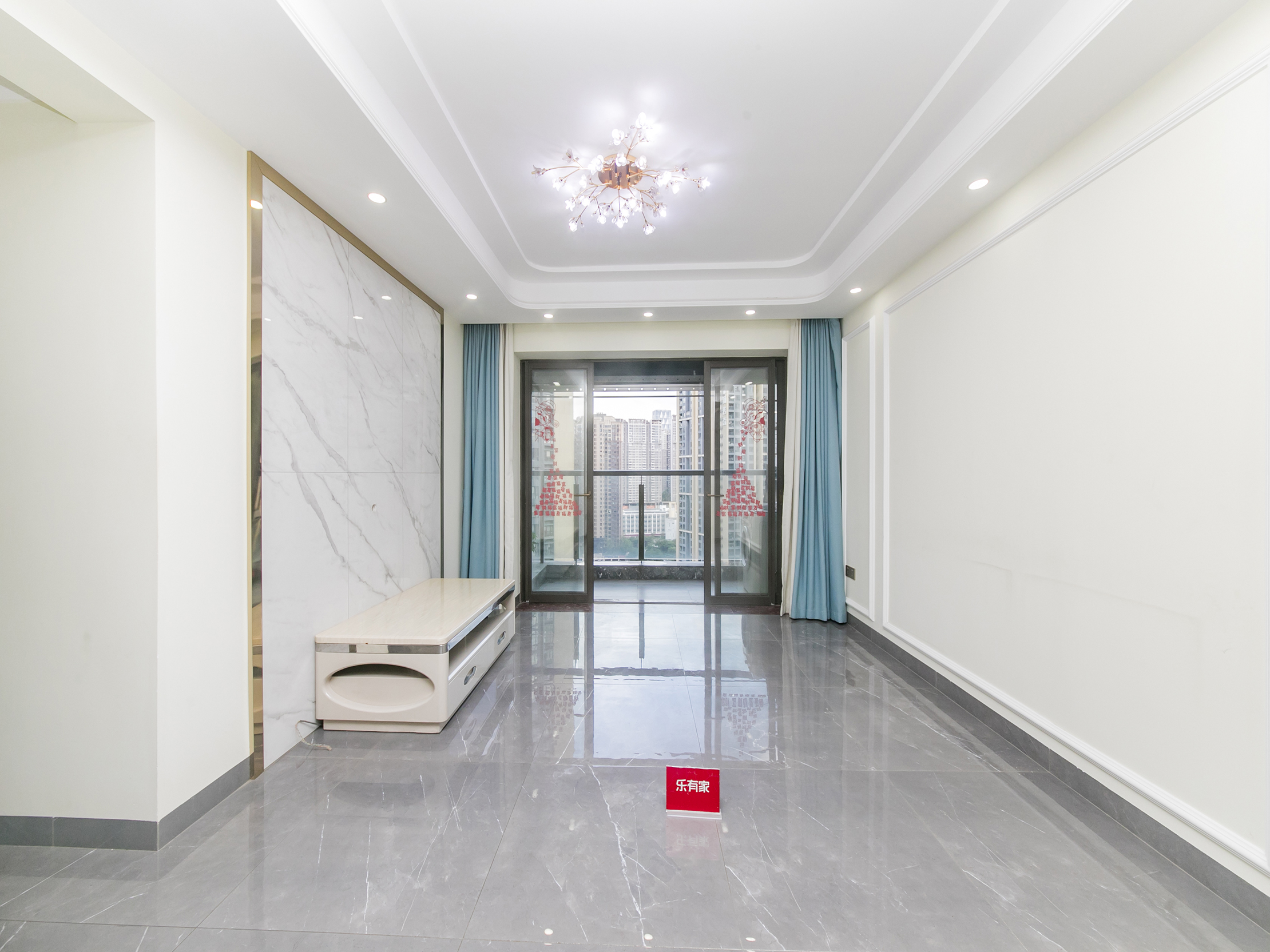 龙光玖钻 东 精装 2室 2厅 52.73m²