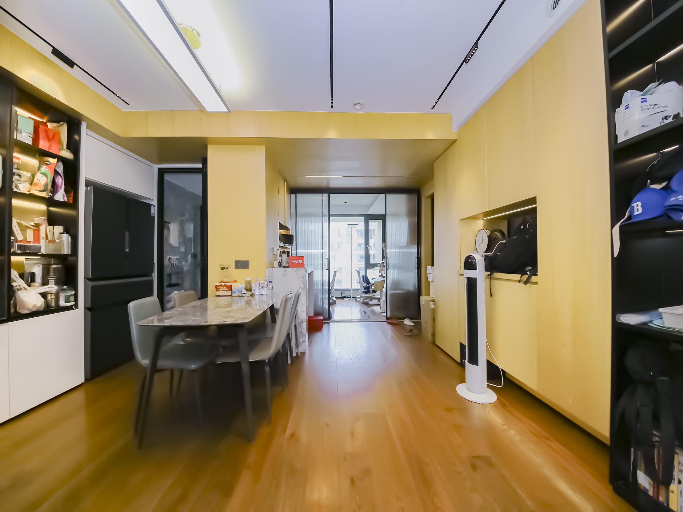 全屋智能家私、特殊户型，很少放卖，豪装，有露台大阳台