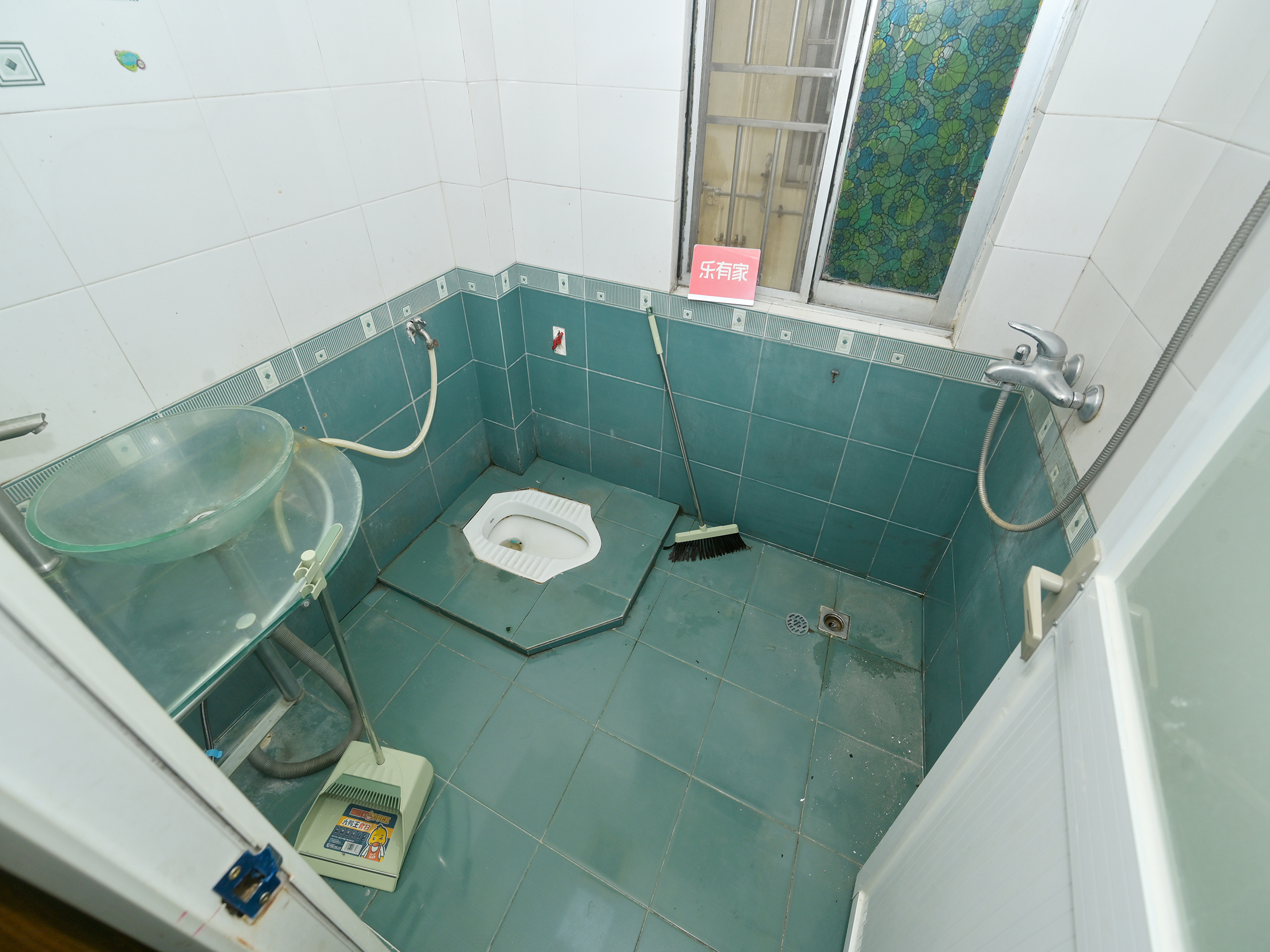 创业一村精装三房，诚心出售，看房方便