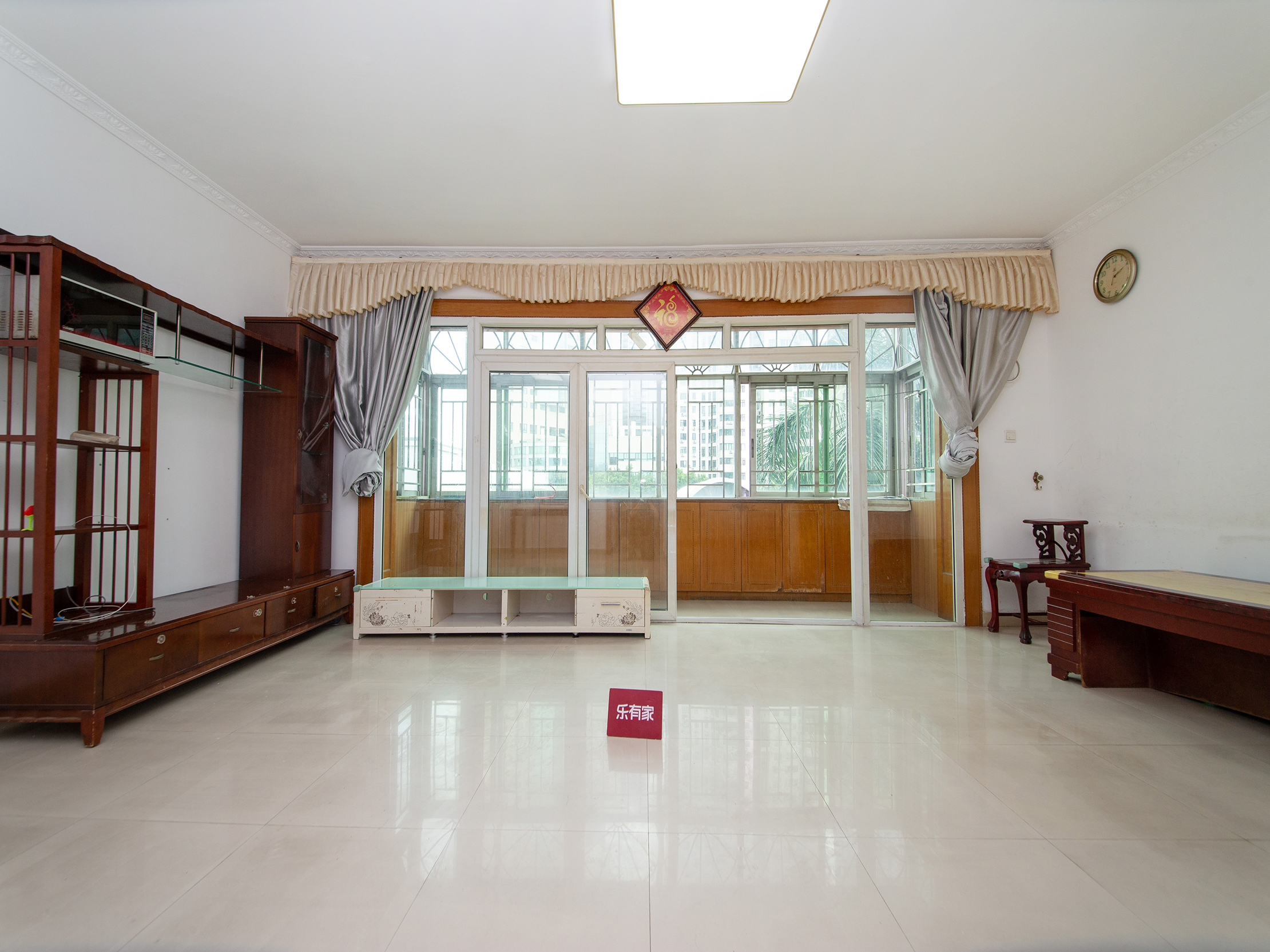 紫玉花园北精装3室2厅106.27m²