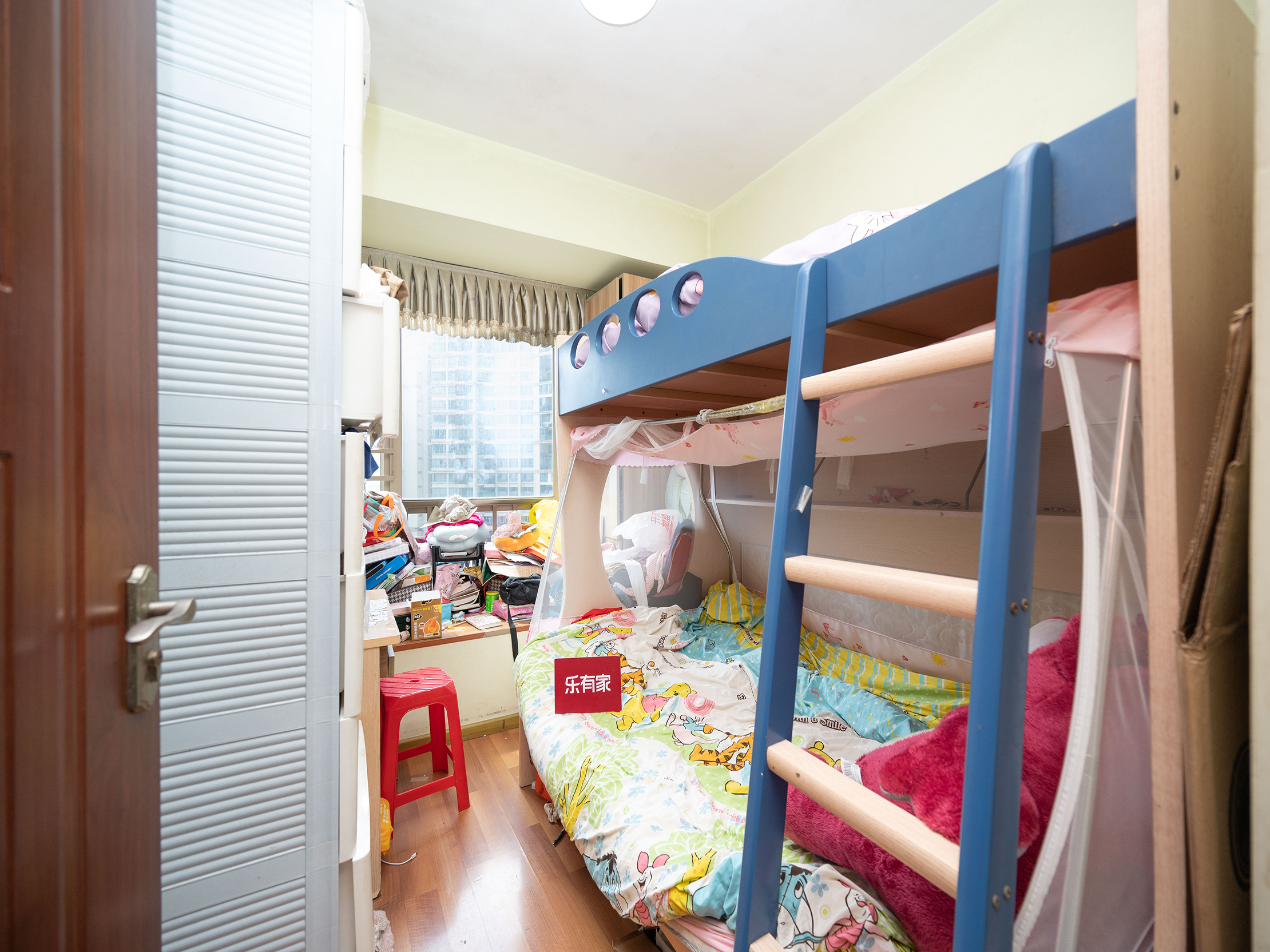 产权优质，看房子方便，配套成熟小区