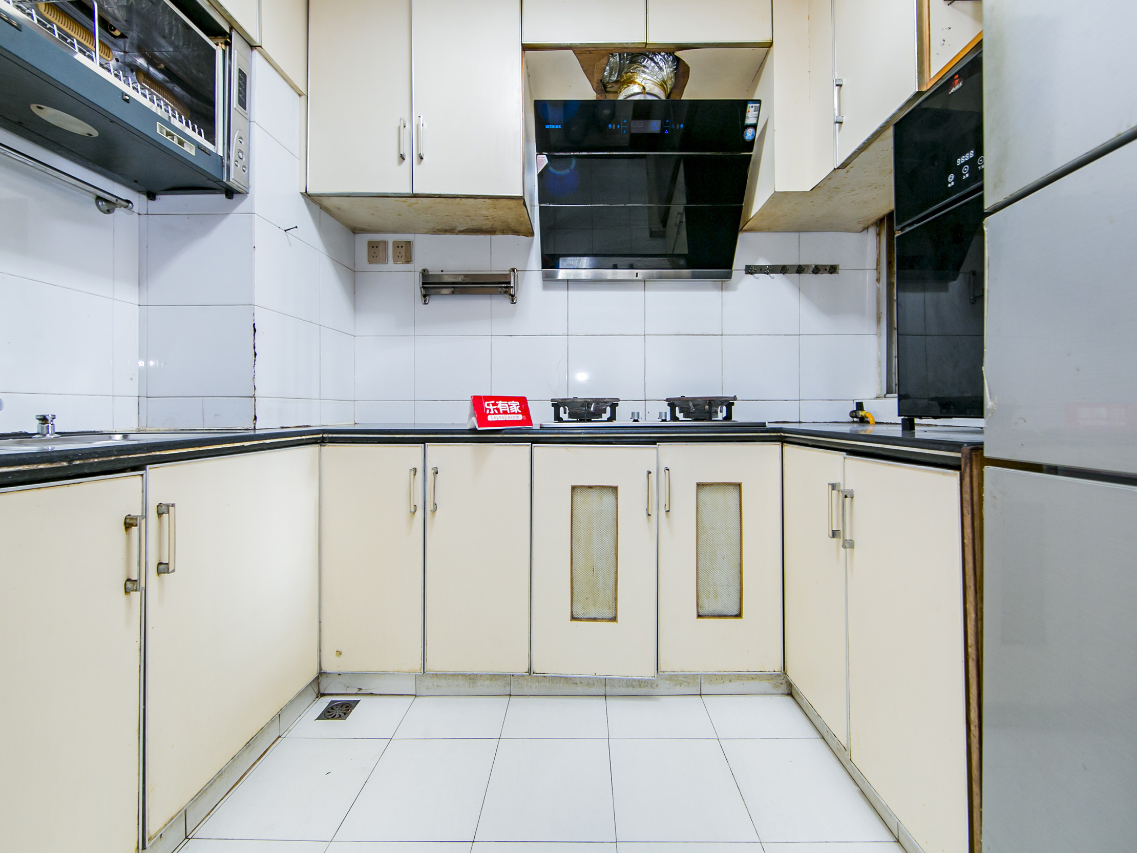 业主诚心出售，价格有惊喜