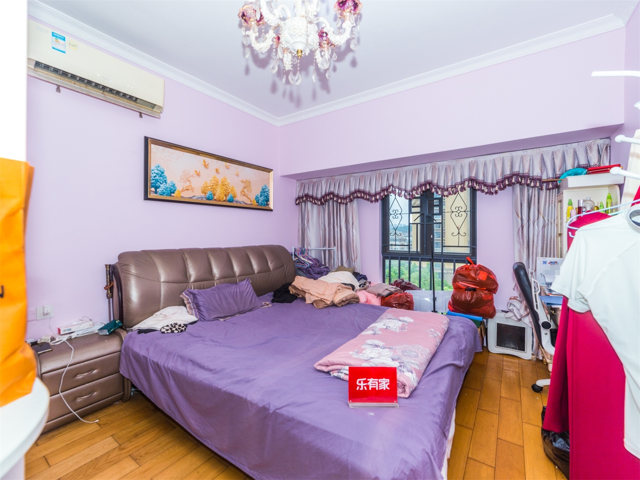 龙岗中芯城！南北通四房，一梯队书包