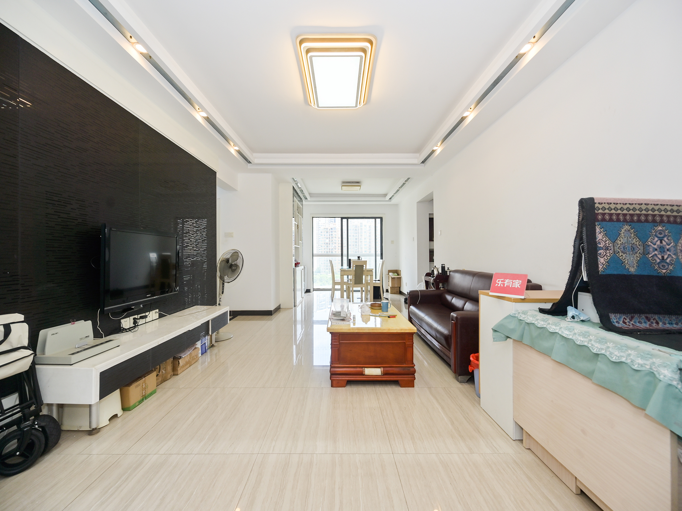 第五大道性价比高的房子，业主诚心出售，看房随时联系