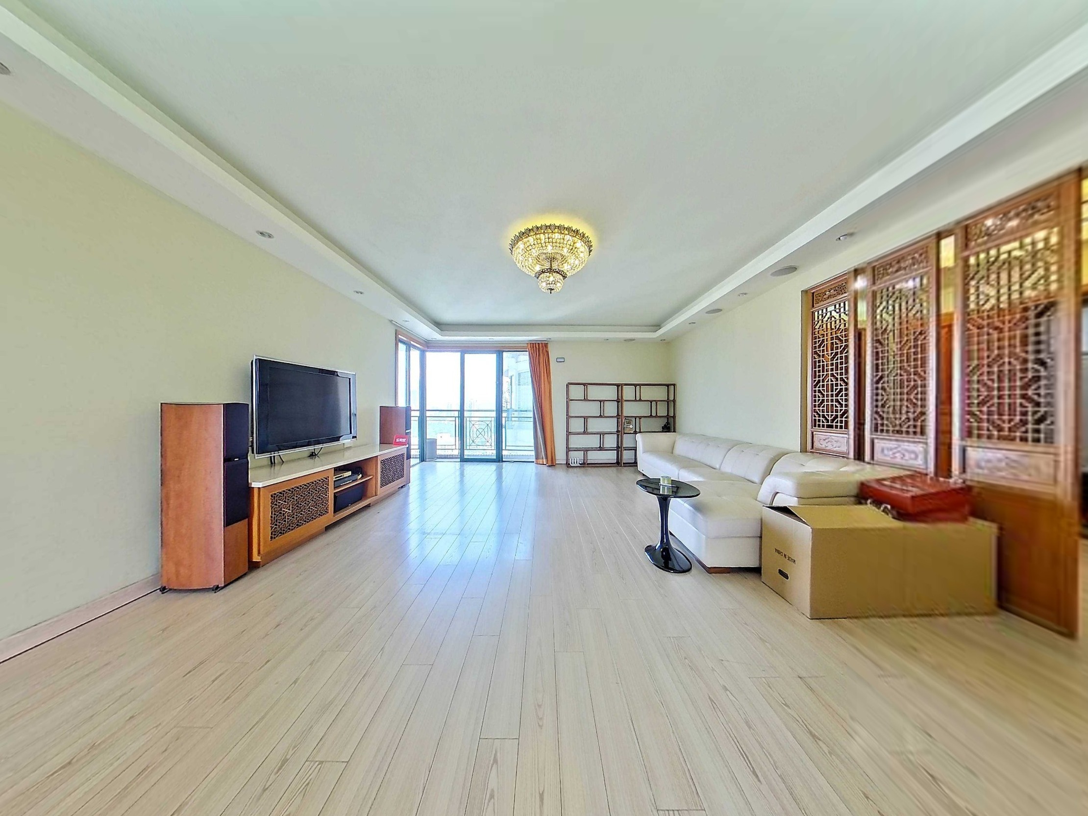 华侨城大社区高楼层看海景，户型通透-深圳波托菲诺天鹅堡二手房