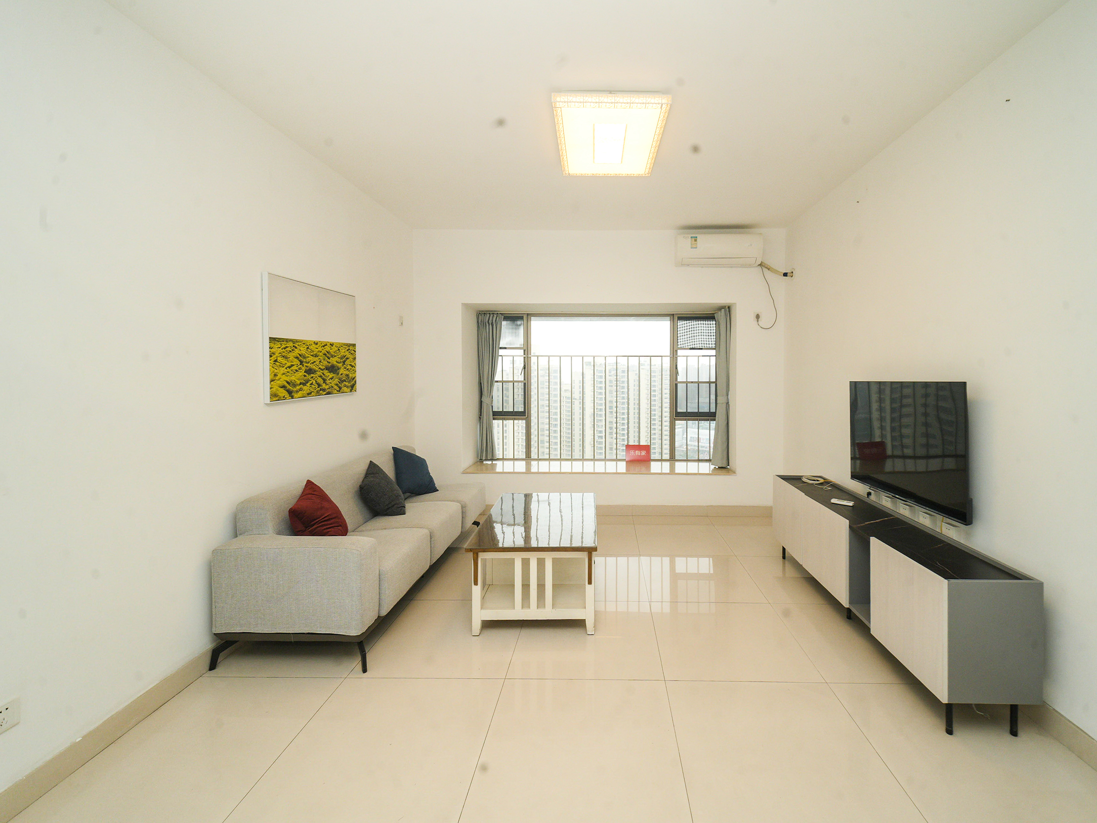 香格丽苑精装超大阳台改善型大三房业主诚意出售。-深圳香格丽苑二手房