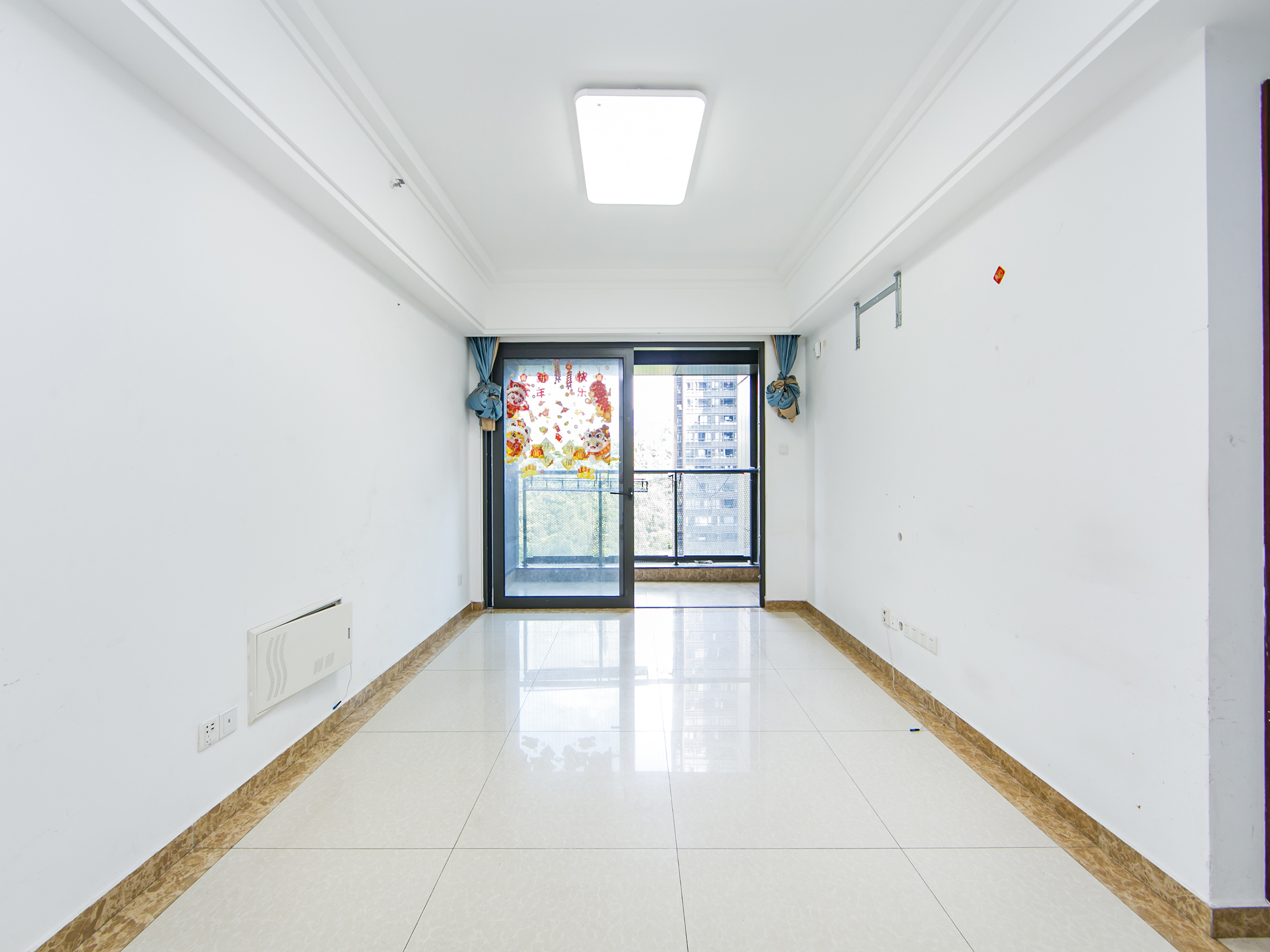 京基御景峯东南向大三房，业主诚心出售，看塘朗山景-深圳京基御景峯二手房