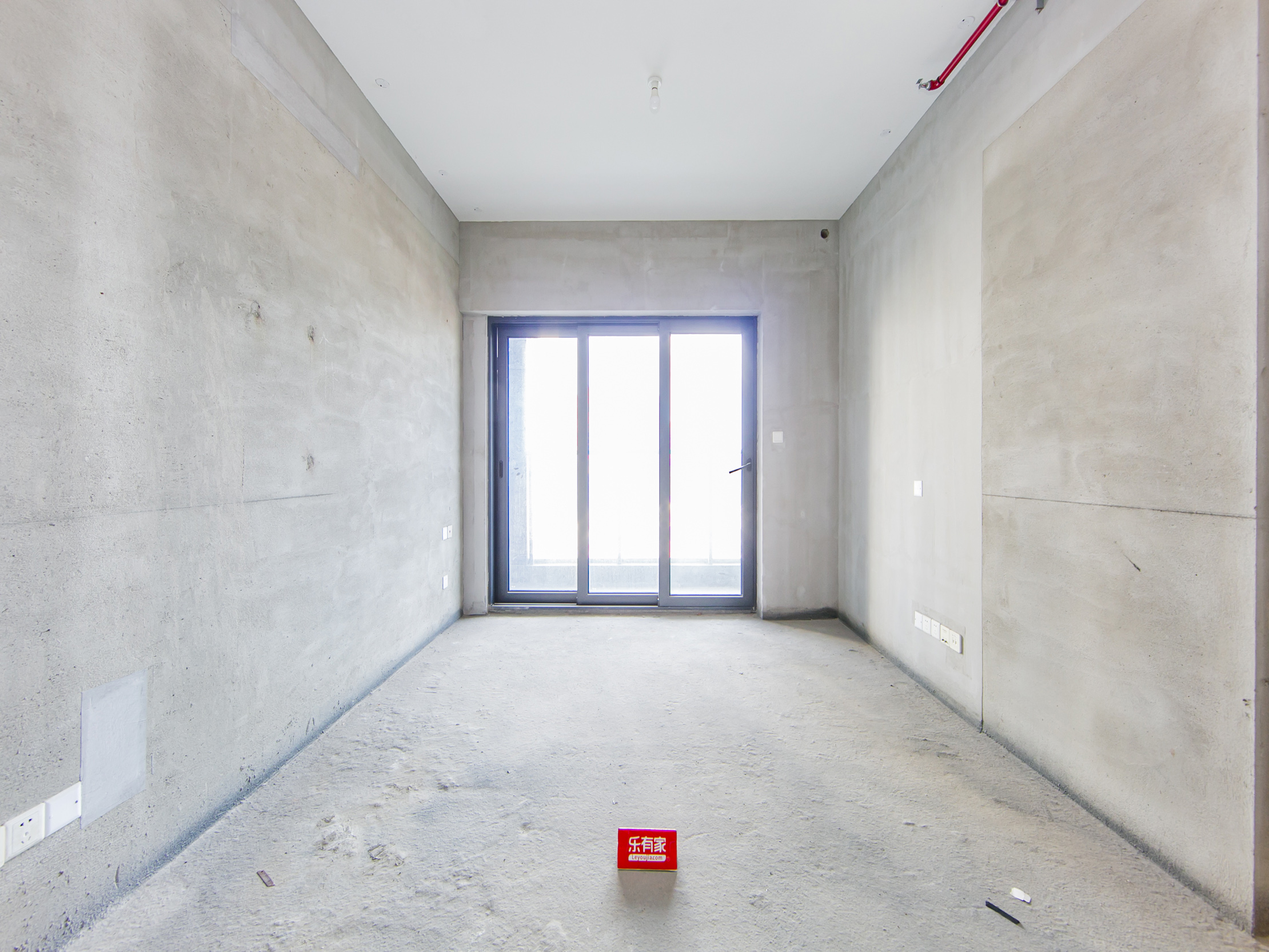 户型方正，客厅出阳台看小区花园，安静不吵-深圳深铁懿府二期二手房